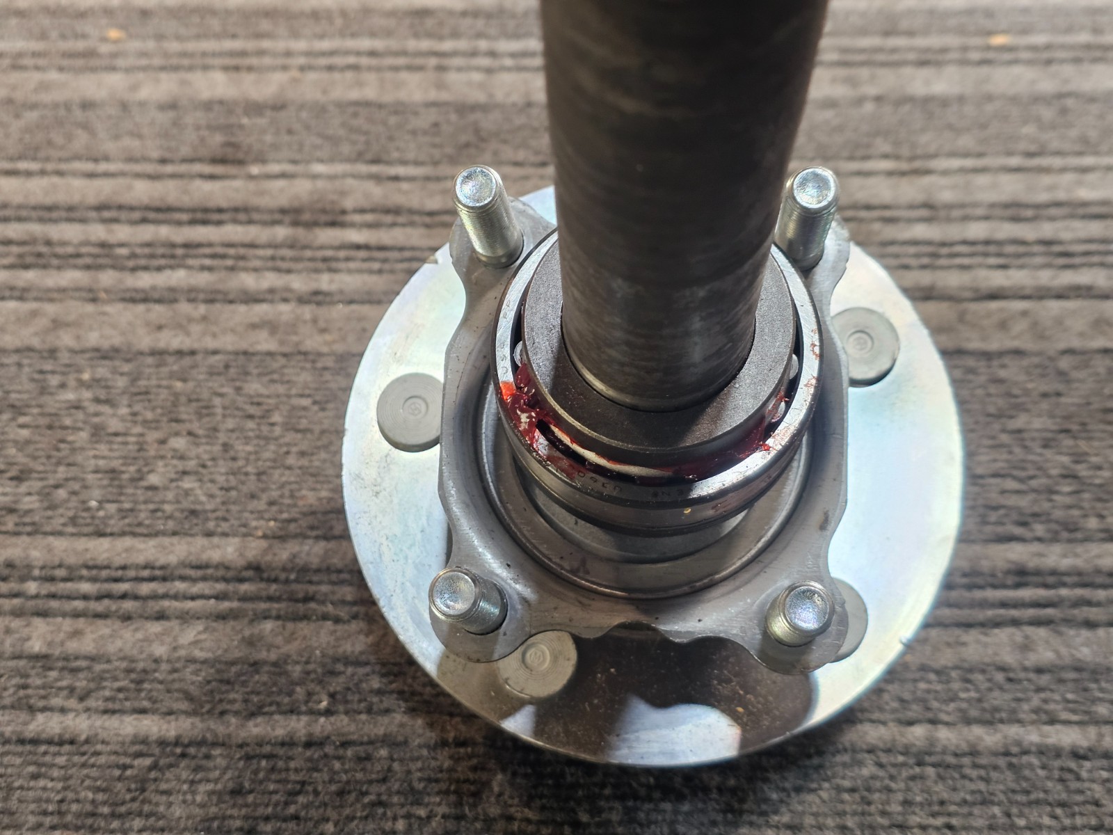 Rear Axle Shaft 285-1A X 388 -5 Lug Hub Raised Center 4 Stud Axle Mount ABS Ring