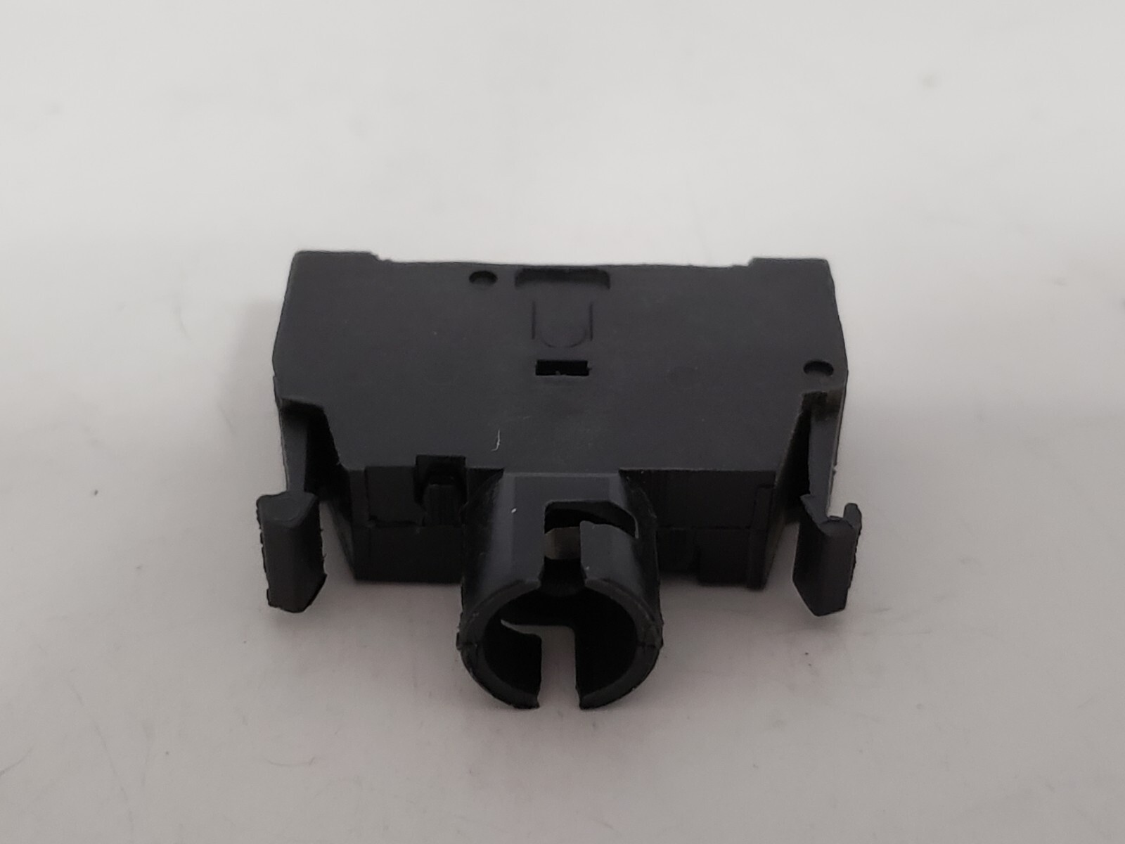 ALLEN BRADLEY 800E-3D0 PILOT LIGHT MODULE 22.5MM 250VAC 2.6W (LOT OF 4)