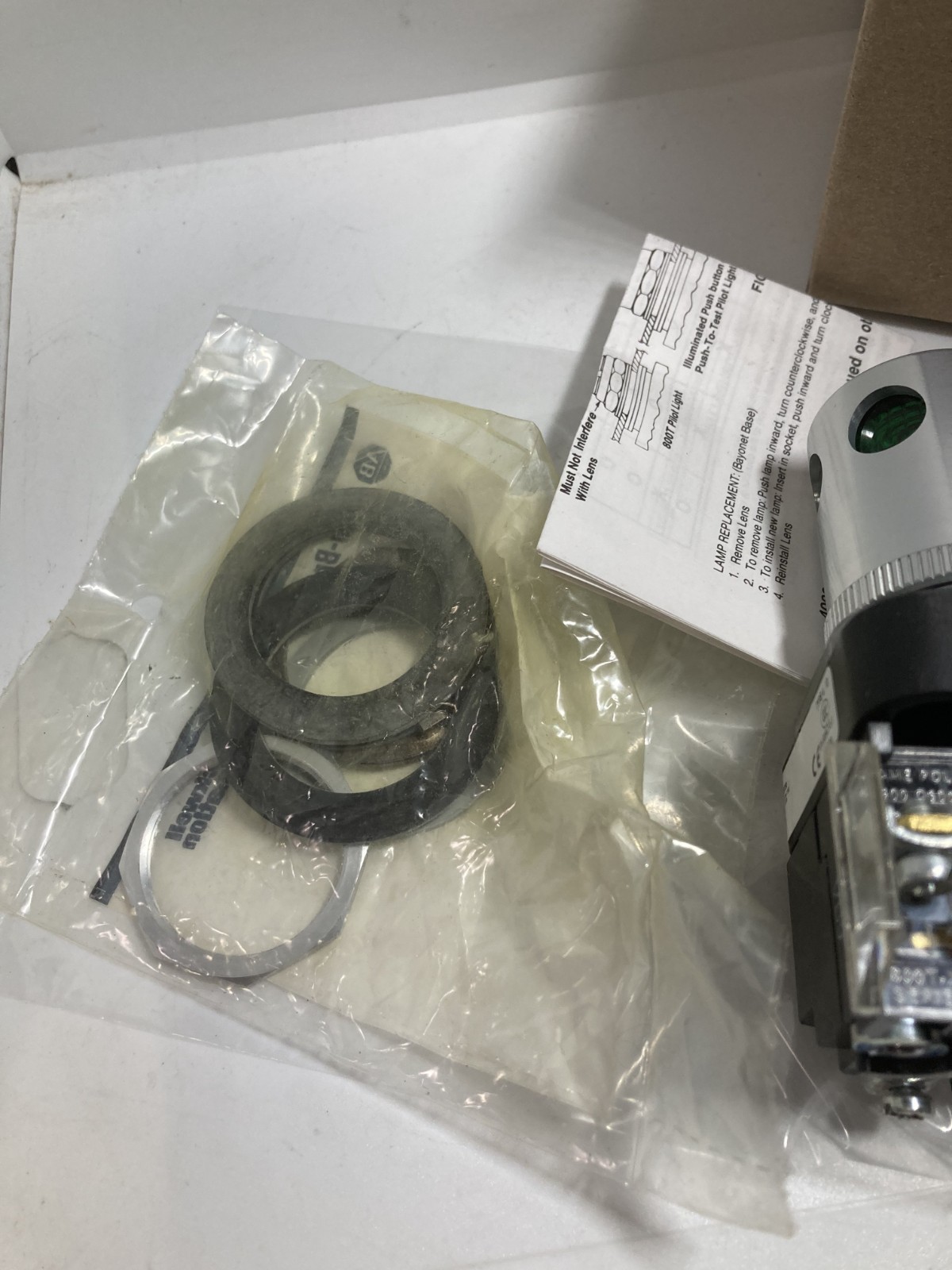 ALLEN BRADLEY 800T-PA16G PUSHBUTTON ILL GREEN XFMR 120VAC SERIES T NIB