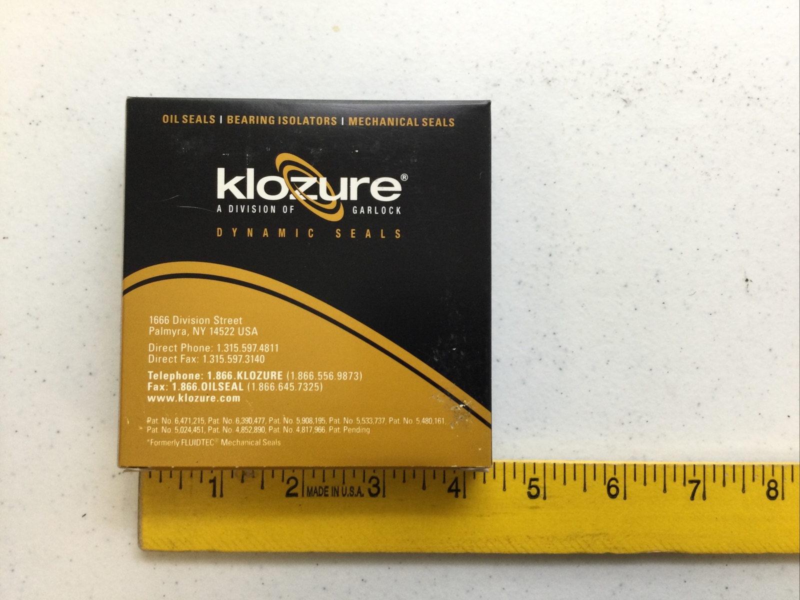 NEW GARLOCK-KLOZURE 25006-2118 DYNAMIC OIL SEAL, 23X2118, FREE SHIPPING