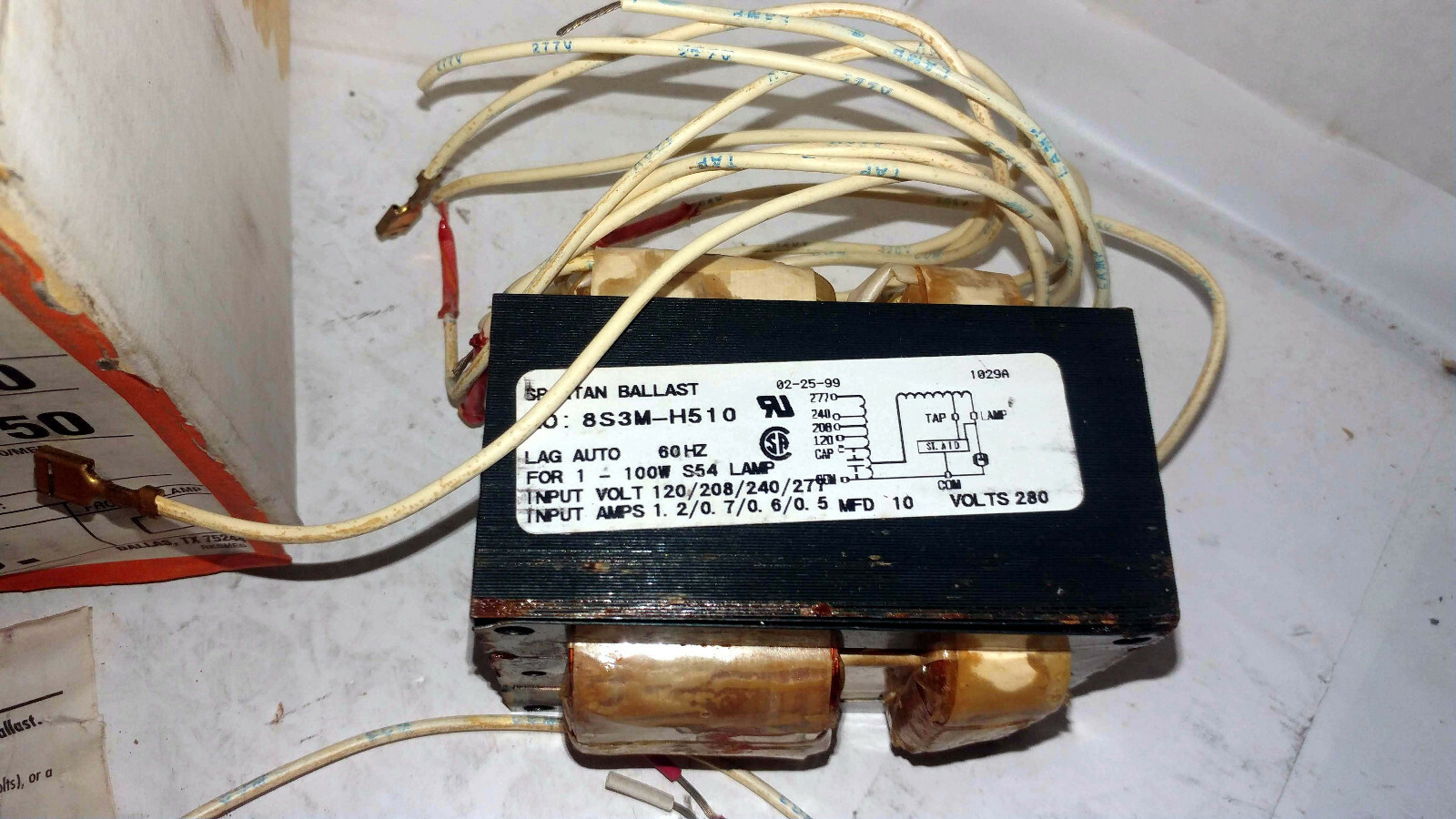 1 NEW SPARTAN RKS-100/M HIGH PRESSURE SODIUM LAMP/BALLAST KIT NIB *MAKE OFFER*