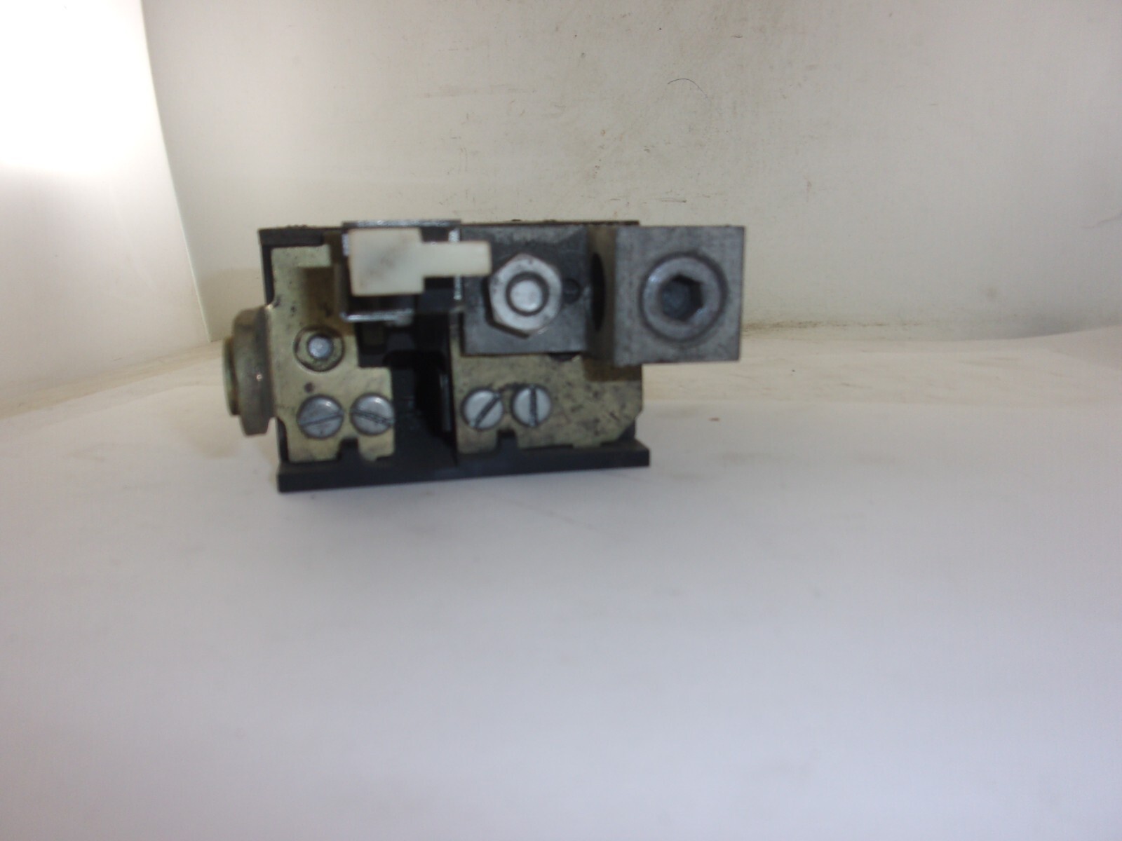 New ~ Telemecanique E20FOL2, Size 4, 1 Pole, Non-Compensated