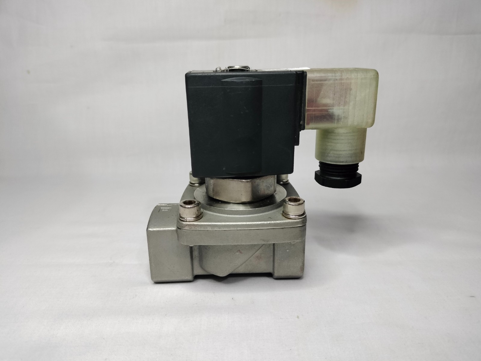 SMC VXZ2350L-06-5DZ1-B VXZ2350L065DZ1B Solenoid Valve Made in Japan