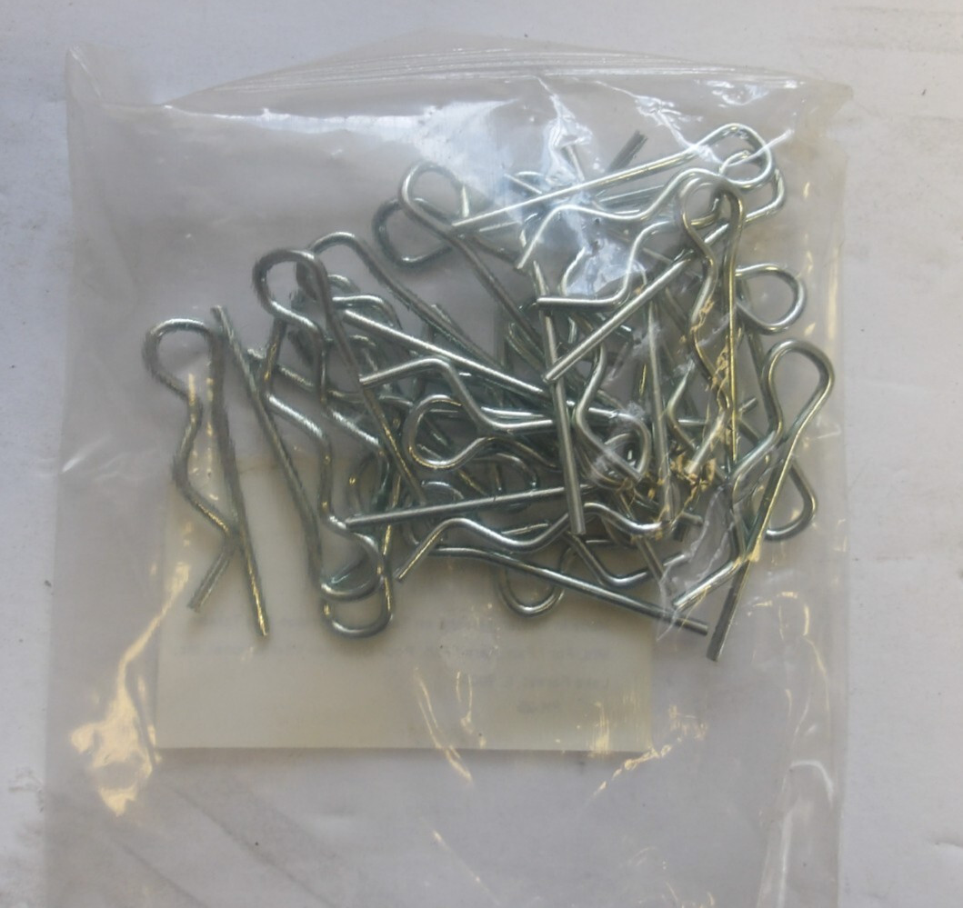 GRAINGER P/N: 3LX83A 43MM STEEL SAFETY CLIP (LOT OF 20 BAGS – 500 TOTAL CLIPS)