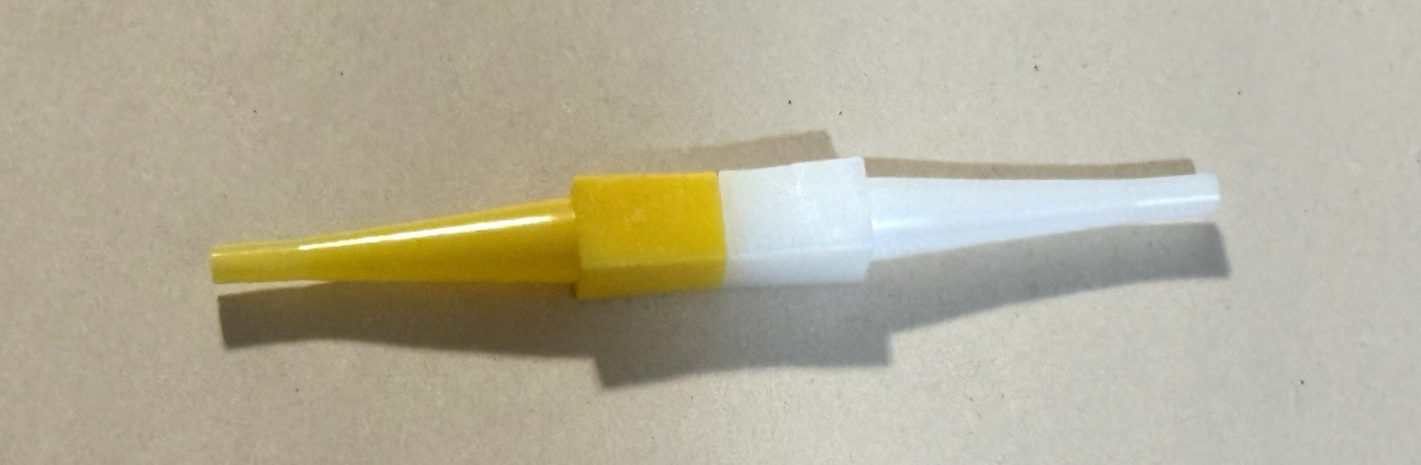 One SEALED AMPHENOL M83723/96W2212N 12 Position Circular Connector Plug