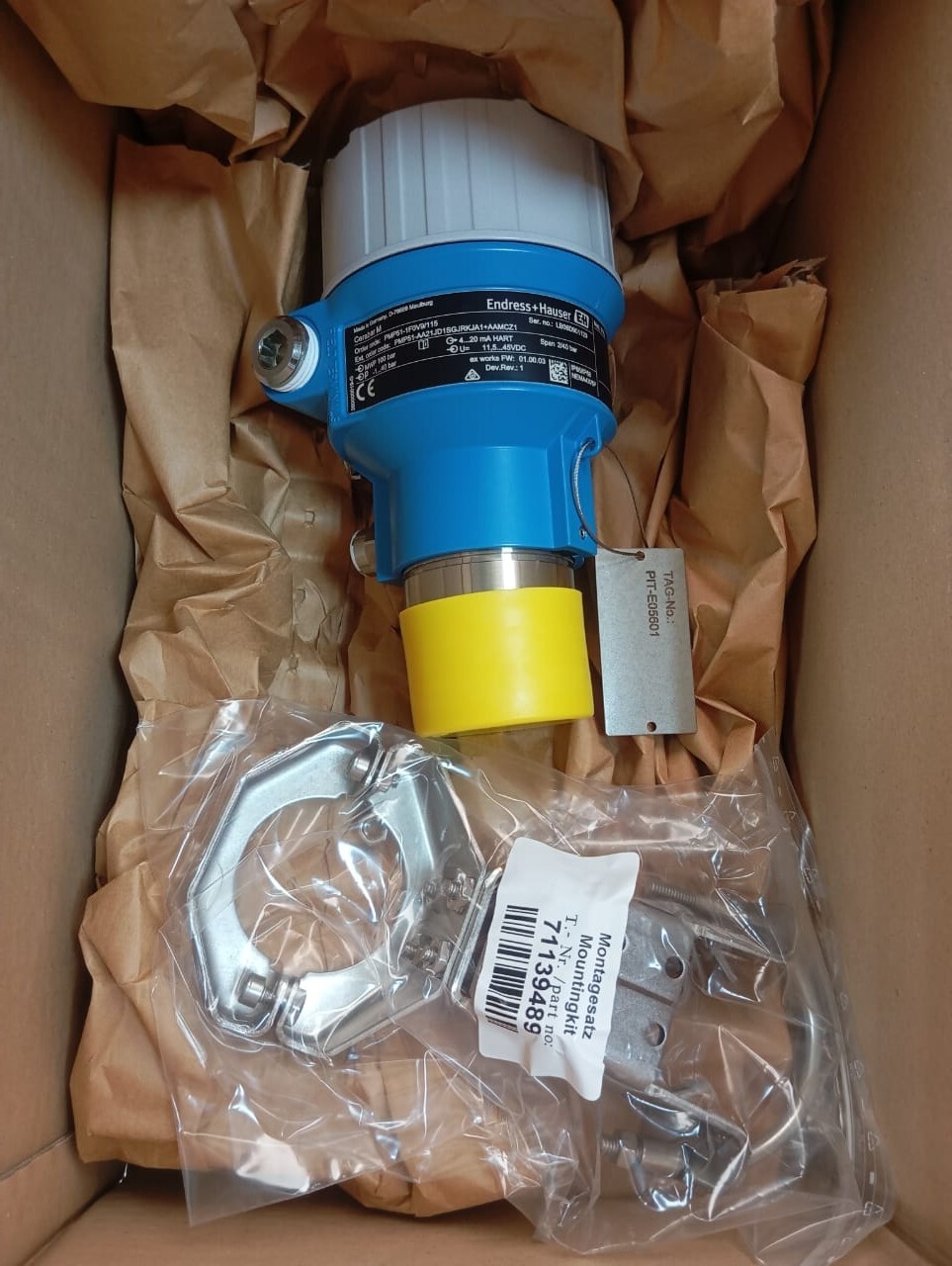 Endress+Hauser / CERABAR M / Pressure Transmitter and Sensor / PMP51-1F0V9/115