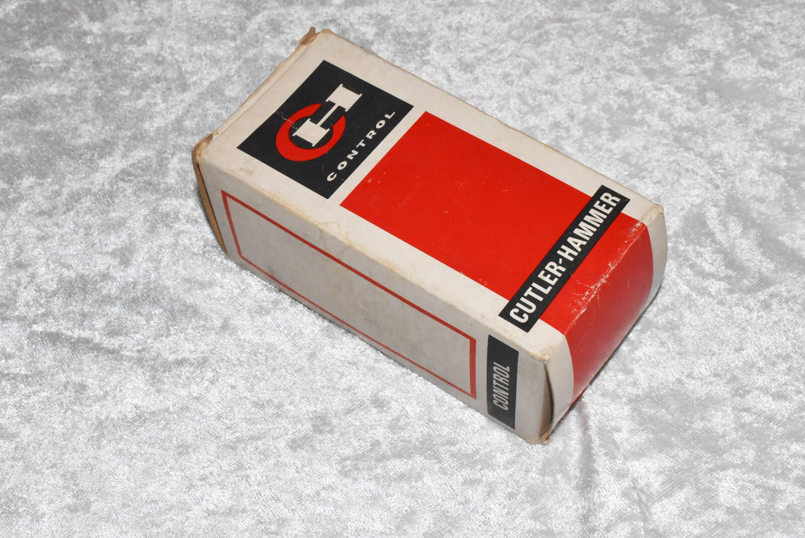 NEW IN BOX CUTLER HAMMER 7082K23R 115VSC 10A 5-120S NSMP NOS ready to ship