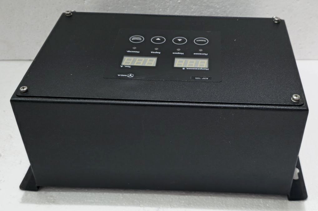 MCA UNICOUNT AUTOMATIC CHARGER A3Y 105 20A 220V 50-60HZ 20.0AMP 1051220131-038