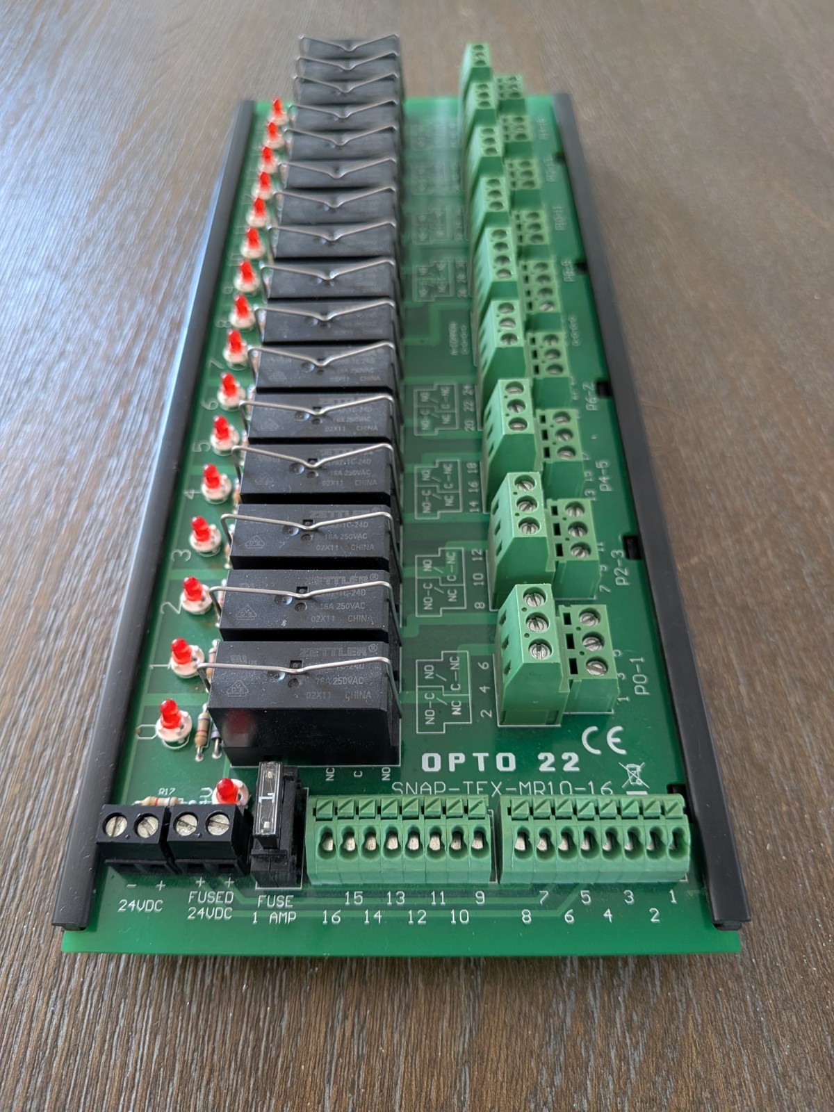 Opto 22 Mechanical Relay Breakout Board For High Density SNAP-TEX-MR10-16