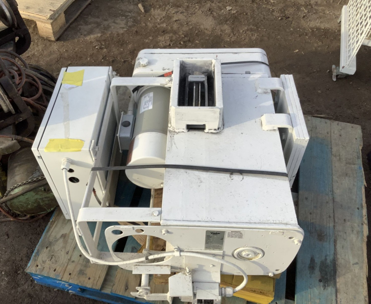 Yale Y80L03030S18 2 Ton Electric Crane Hoist Gear Box – FREE FREIGHT
