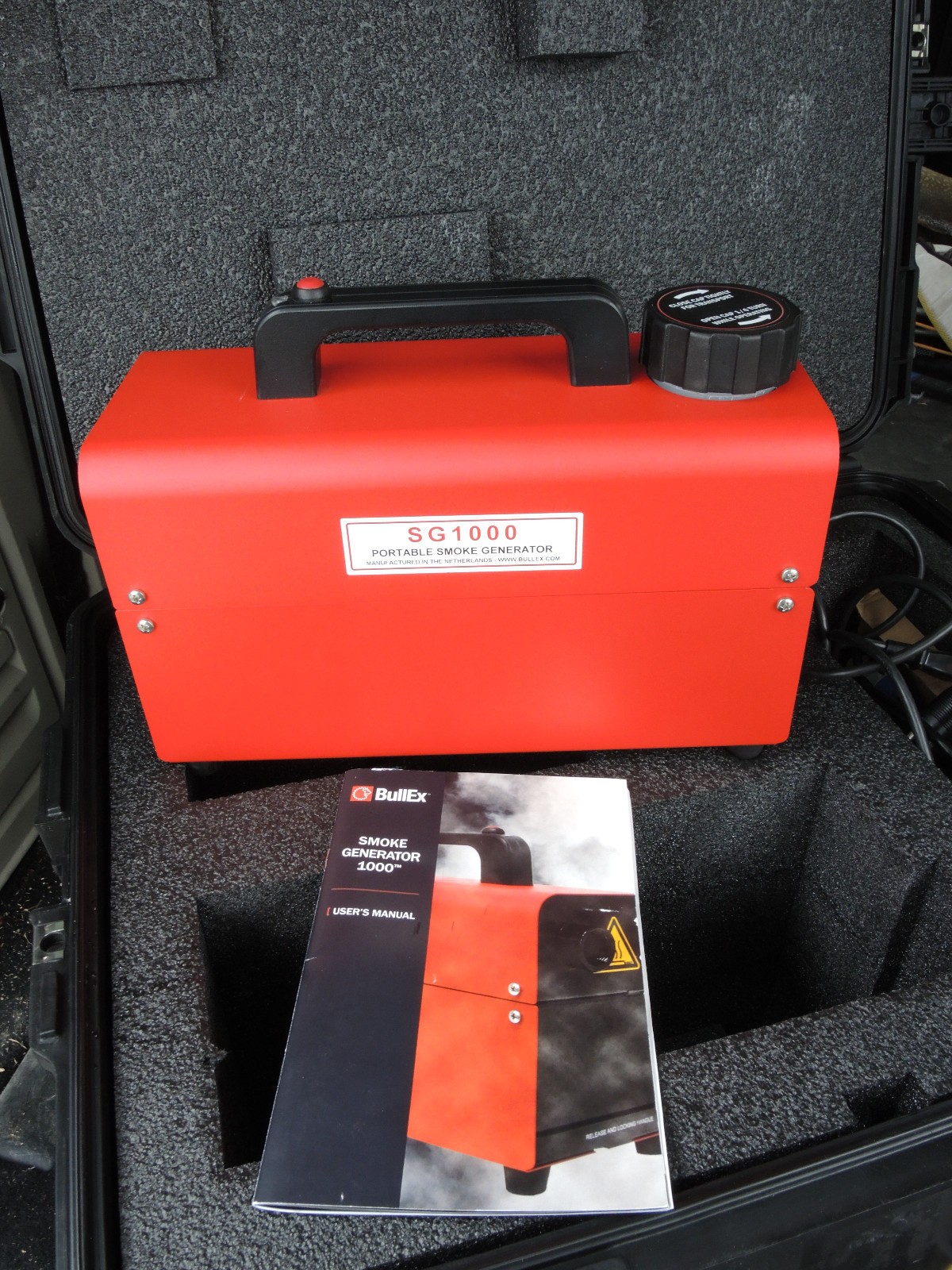 NEW! Lion/BullEx Smoke Generator 1000 SG1000 for Fireman Training in Hard Case