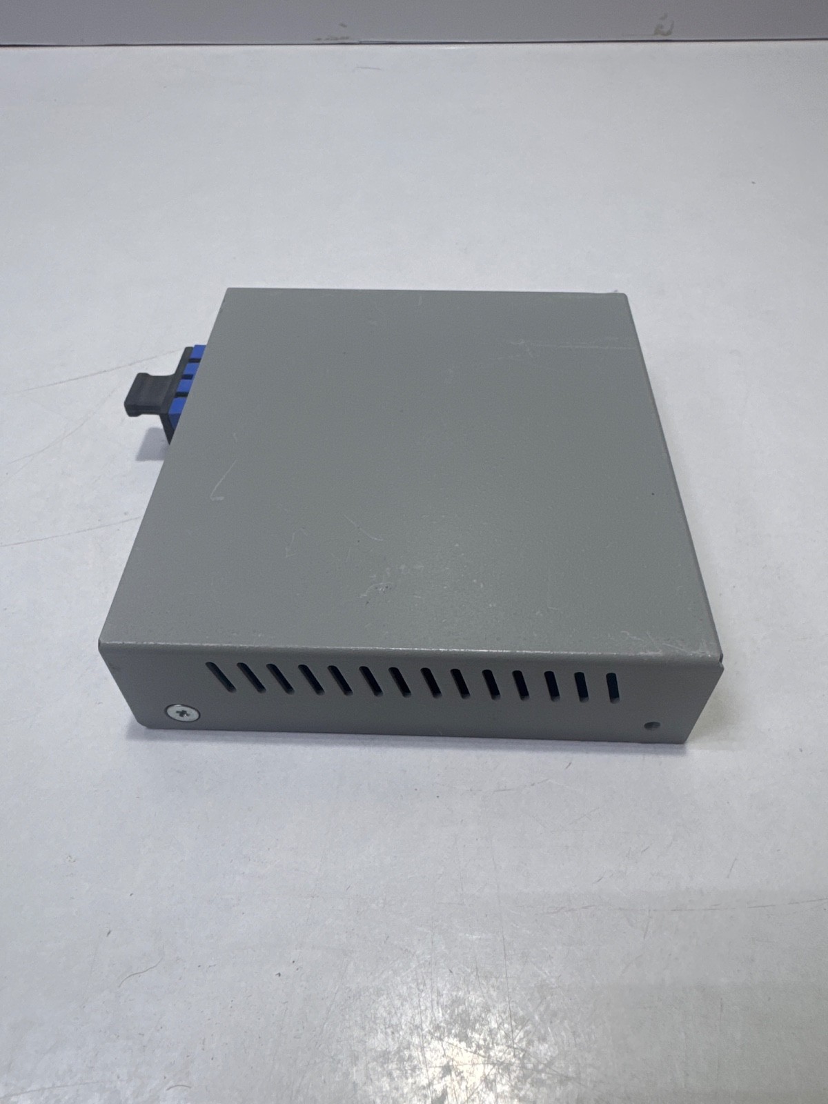 Allied Telesis AT-MC103XL Single Mode Fiber Fast Ethernet Media Converter
