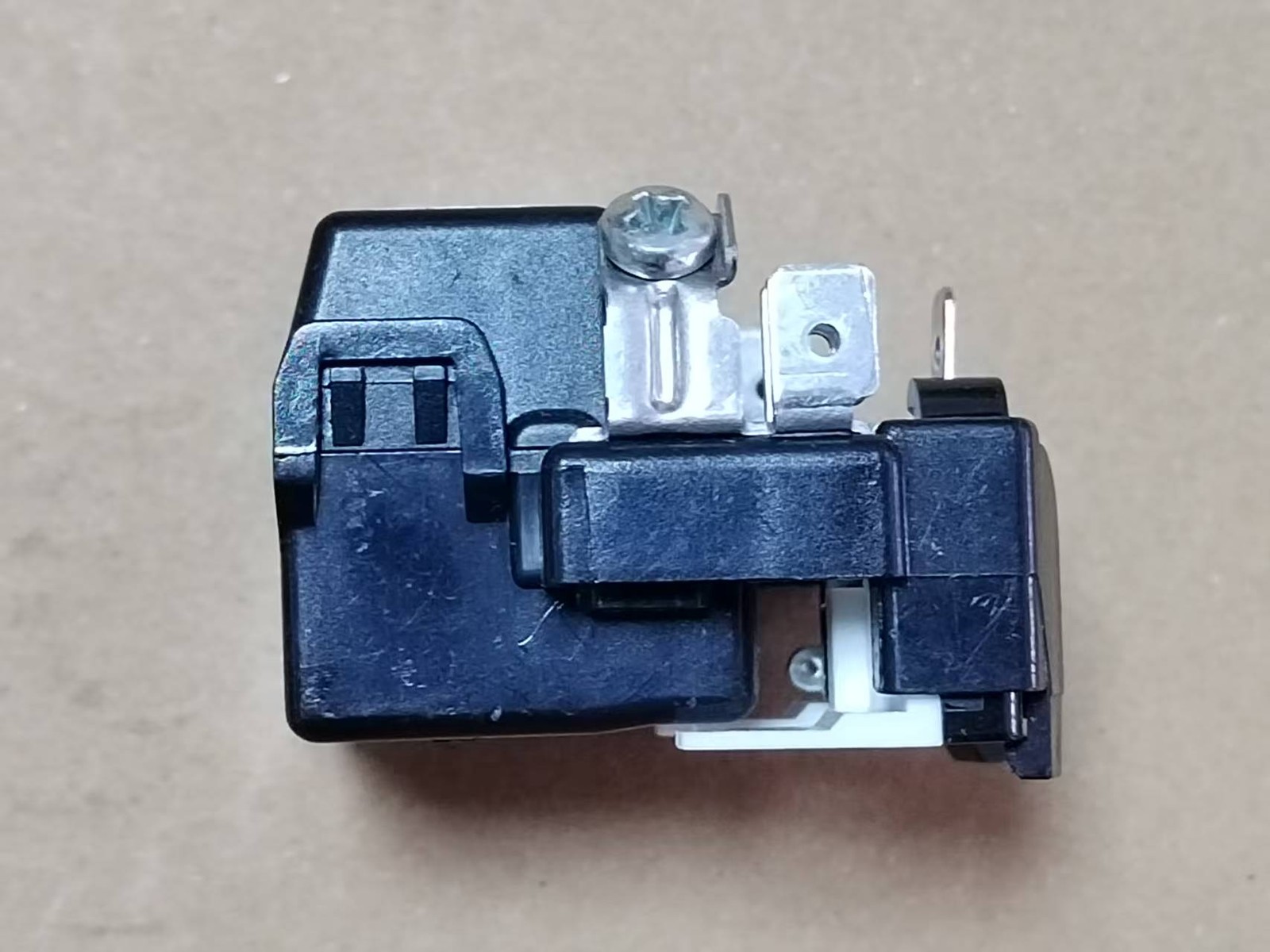1pcs Refrigerator Start Relay For Embraco Haier Siemens Midea TSD2