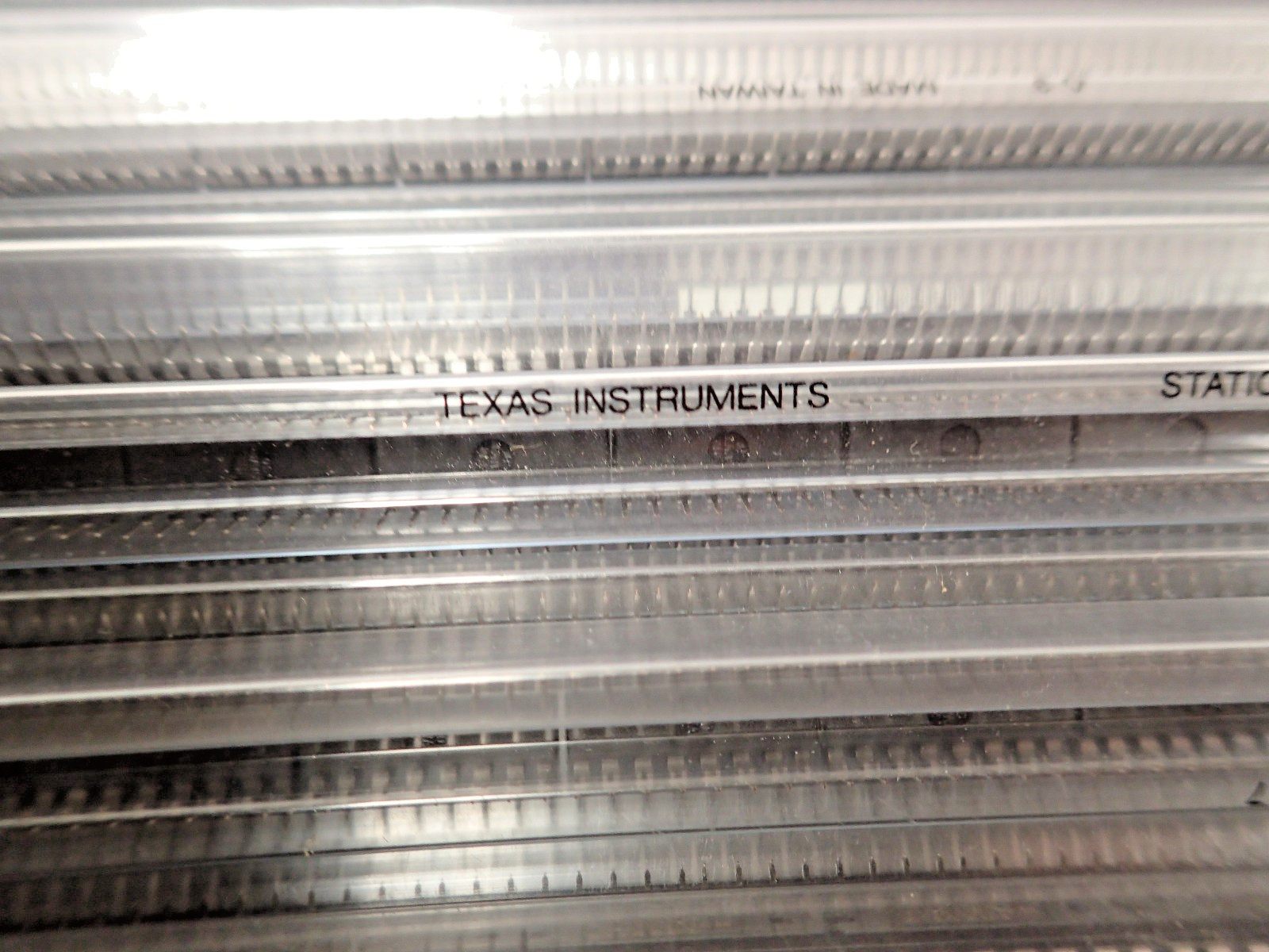 LOT OF 8.2lbs TEXAS INSTRUMENTS TCM29C18N PCM CODEC/FILTER MICROCHIPS! LOT#18