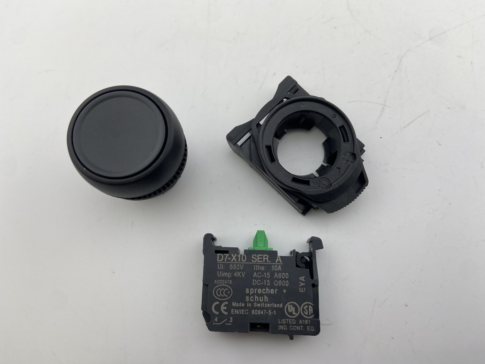 Sprecher+Schuh D7P-F2PX10 Push Button, Black w/ 7-X10 PN: 7P012PX10