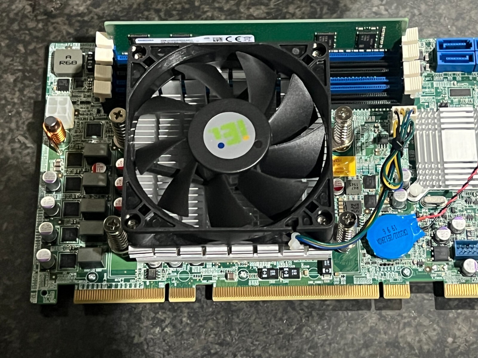 IEI PCIE-Q170-R10 Intel i5-7500 DDR4 4GB TESTED Industrial PC IPC Fast Shipping