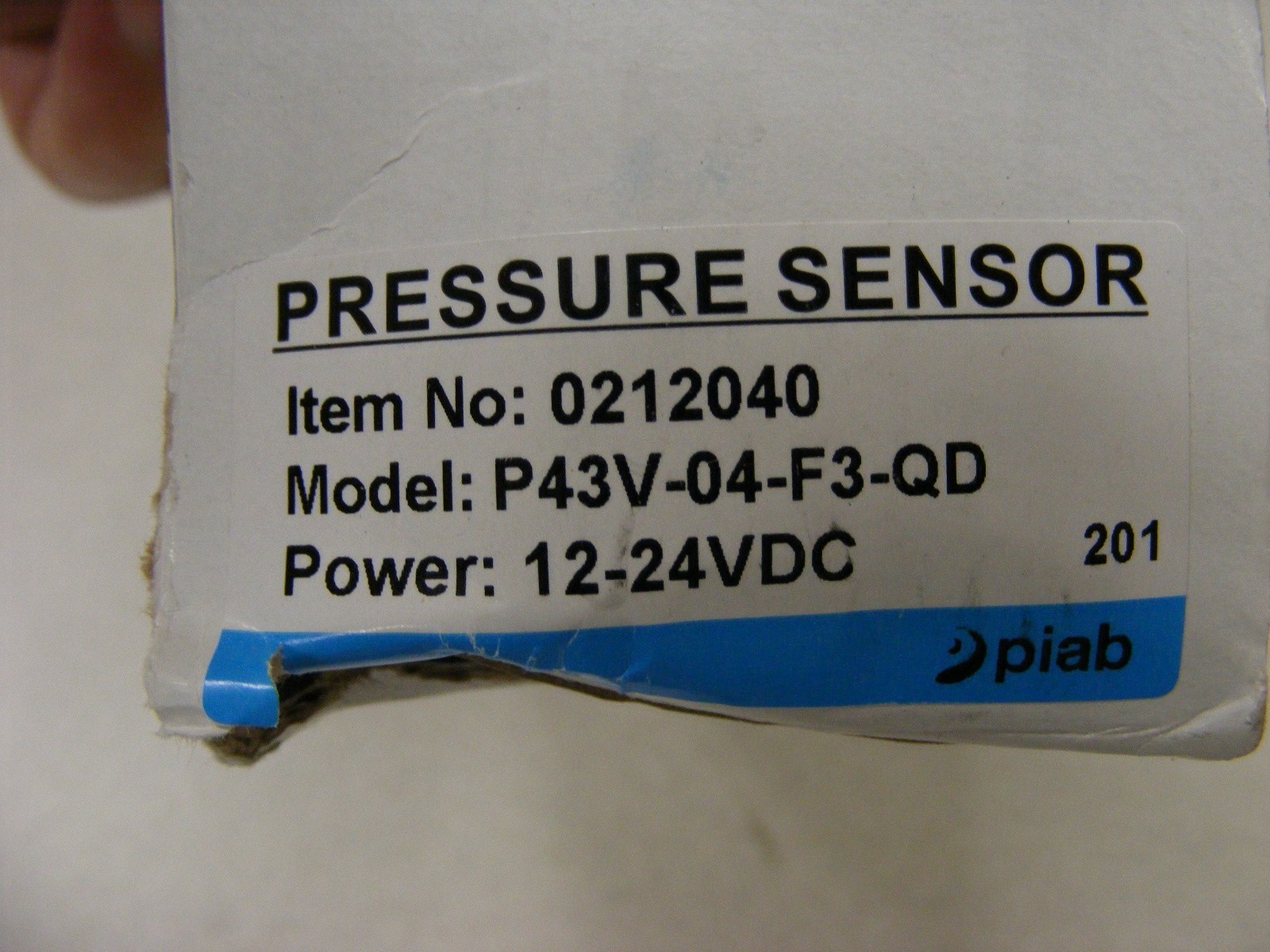 Piab 0212040 Vacuum Switch 3 Color Digital Display M8 (zz4)