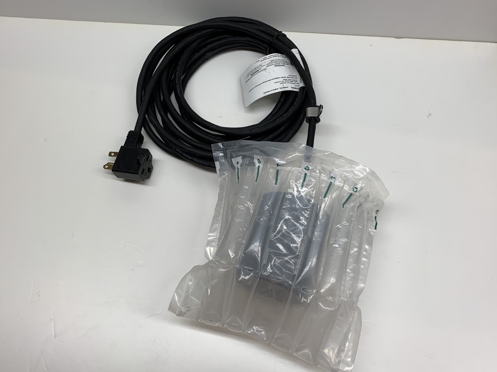 Grinder / Sewage pump 20 ft. Tethered Float Switch – 13 amp 230v. plug – NEW