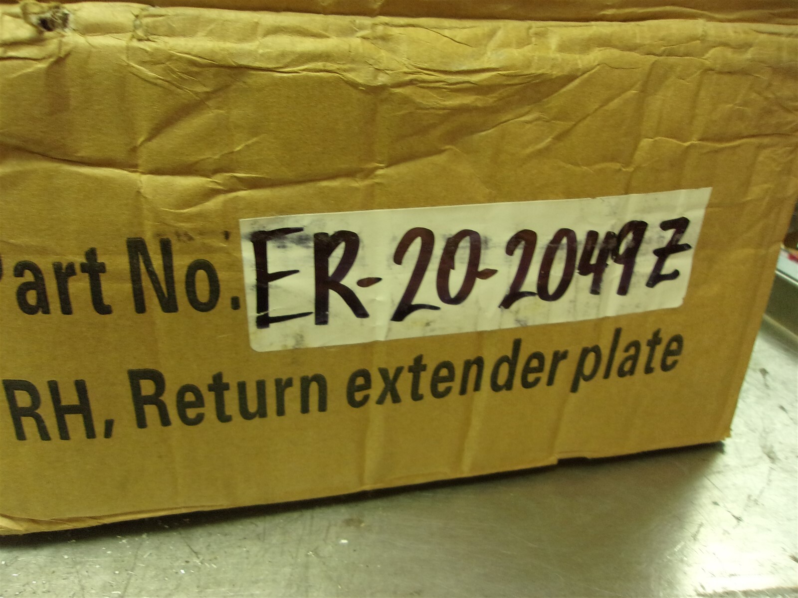 NEW ER-20-2049Z RH Return Extender Plate *FREE SHIPPING*