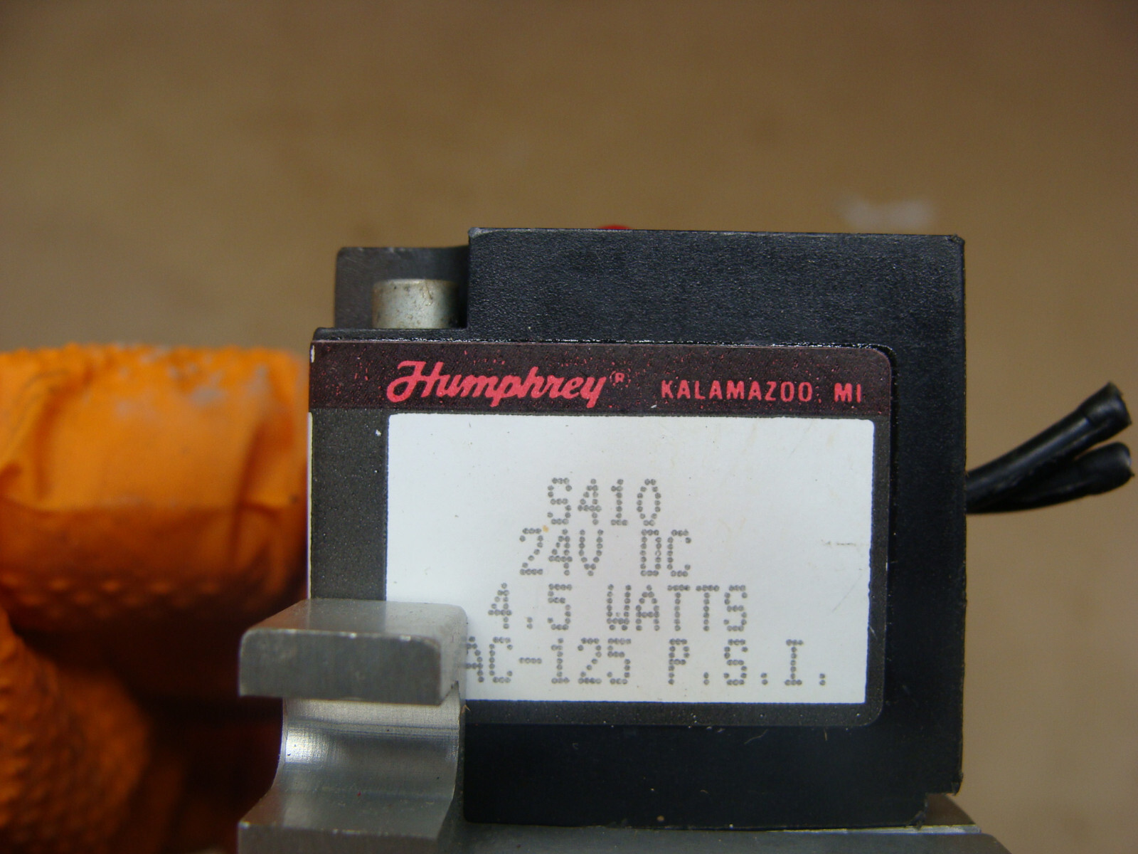 HUMPHREY S410 24 VDC SOLENOID VALVE W/MANIFOLD