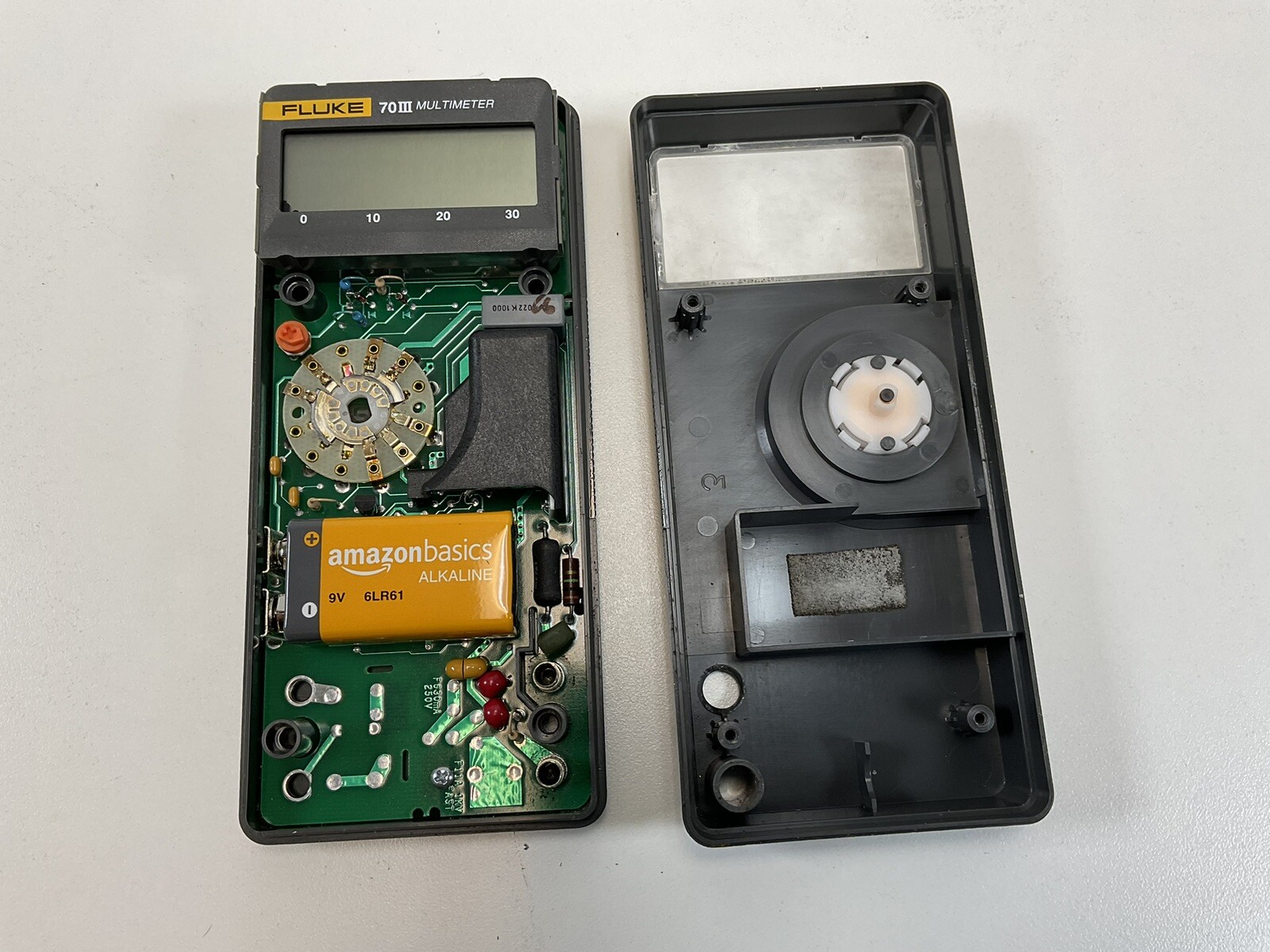 Fluke 70-3 Digital Multi-Meter w/Test Leads – Last Calibration: 7/18/2023 70-III