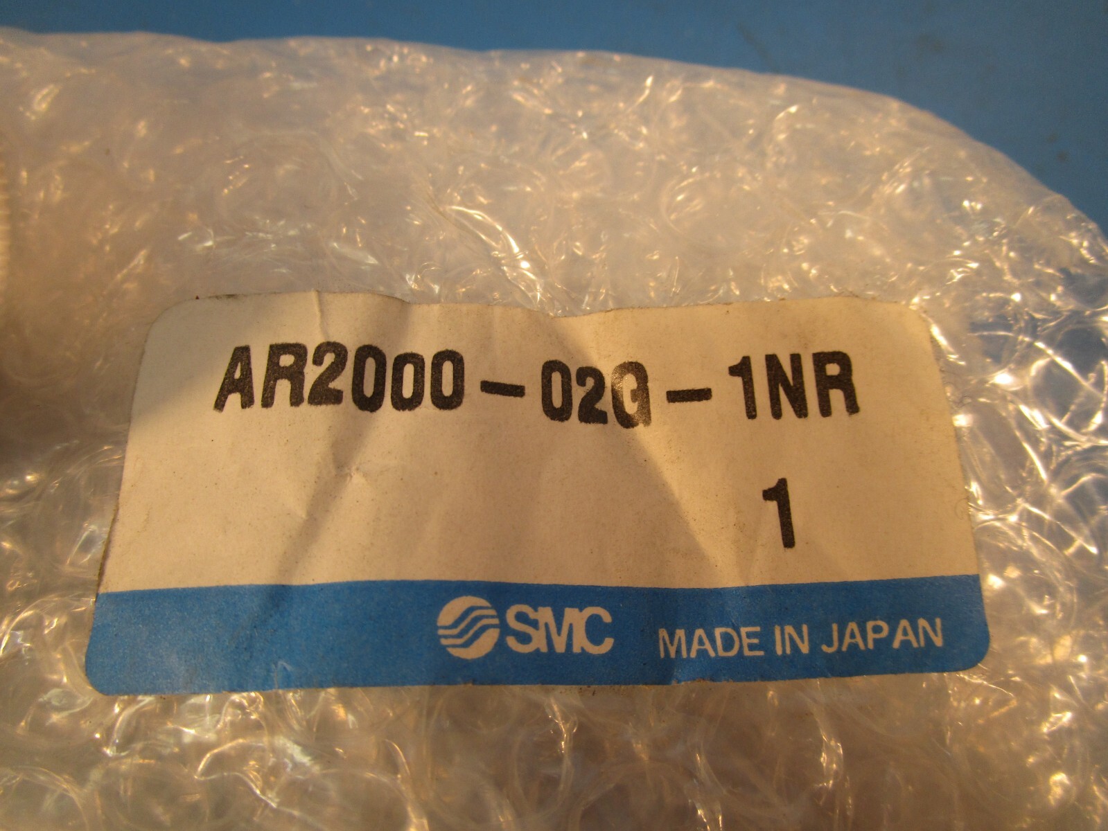 SMC AR2000-02G-1NR Pneumatic Air Pressure Regulator Valve with Gauge 0-0.2MPa