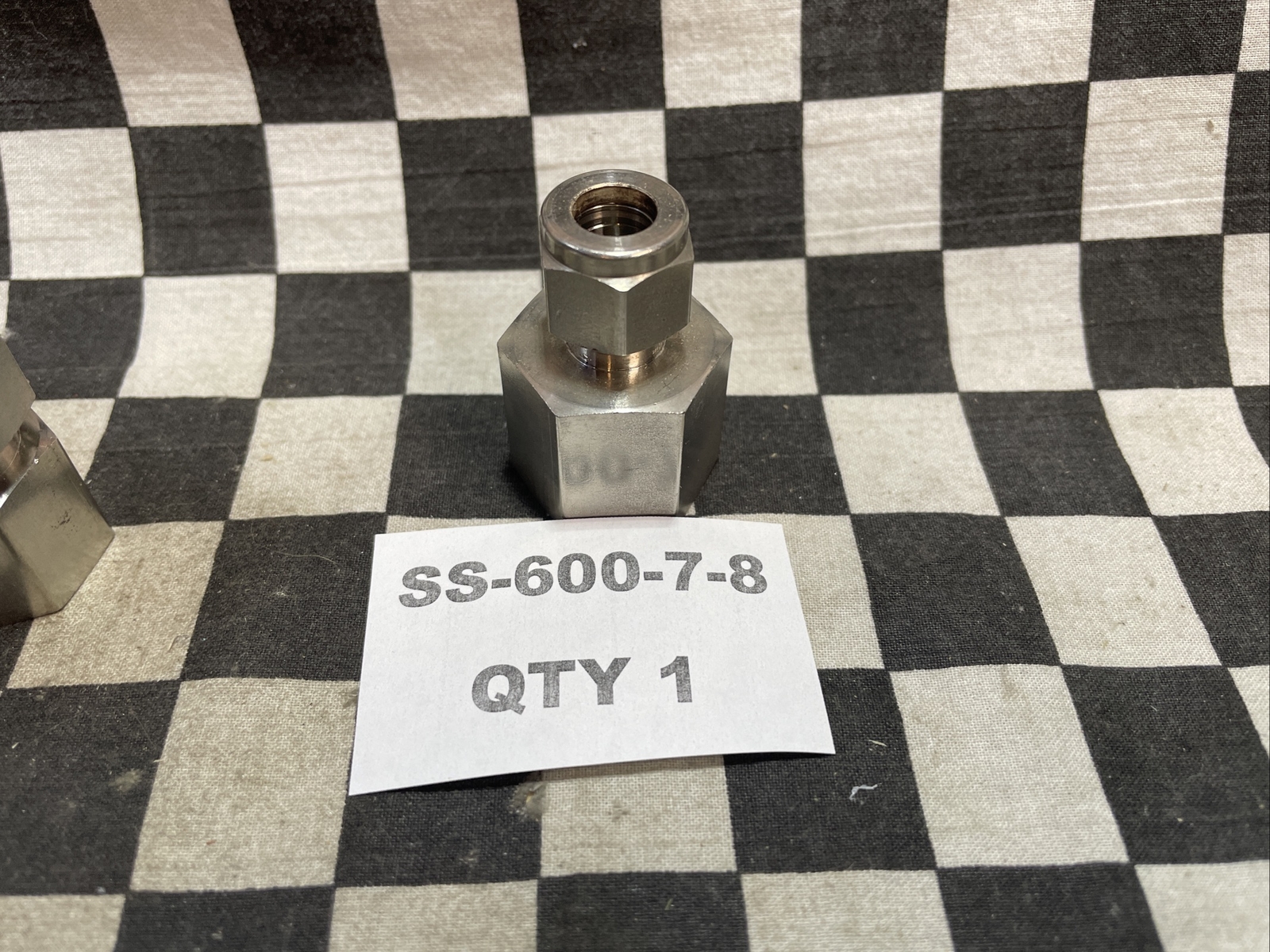 SWAGELOK SS-810-7-8 SS-810-7-6 SS-600-7-8 SS-600-7-6 SS-600-7-4, LOTOF16#1374V10