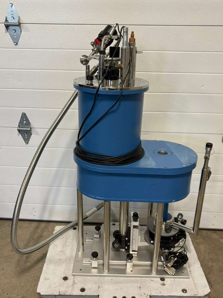 Oxford Instruments Newport Continuous Flow Liquid Helium Cryostat Part M-370-RC