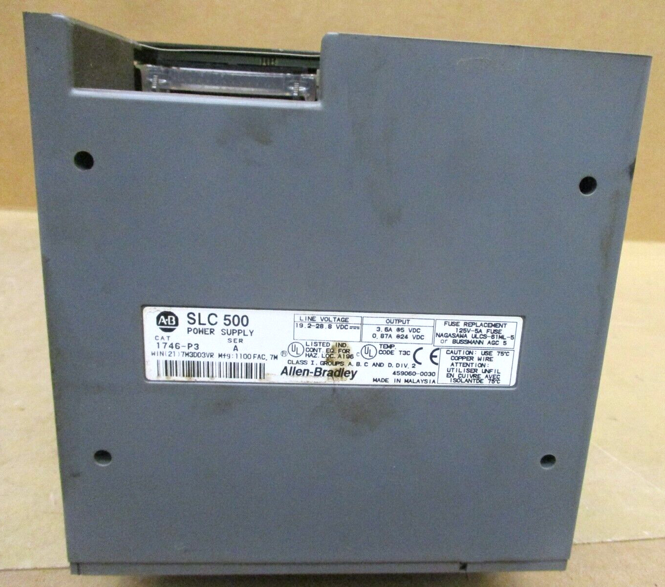 Allen-Bradley SLC 500 1746-P3 SLC 5/04 CPU 1747-L542 1747-DCM 1747-SDN 48694GN