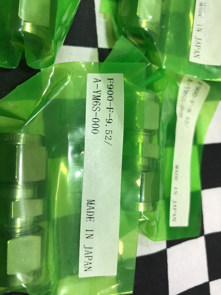 LOT OF 7, Fujikin UNION 3/8″ F900-F-9.52, SHIPSAMEDAY#P53