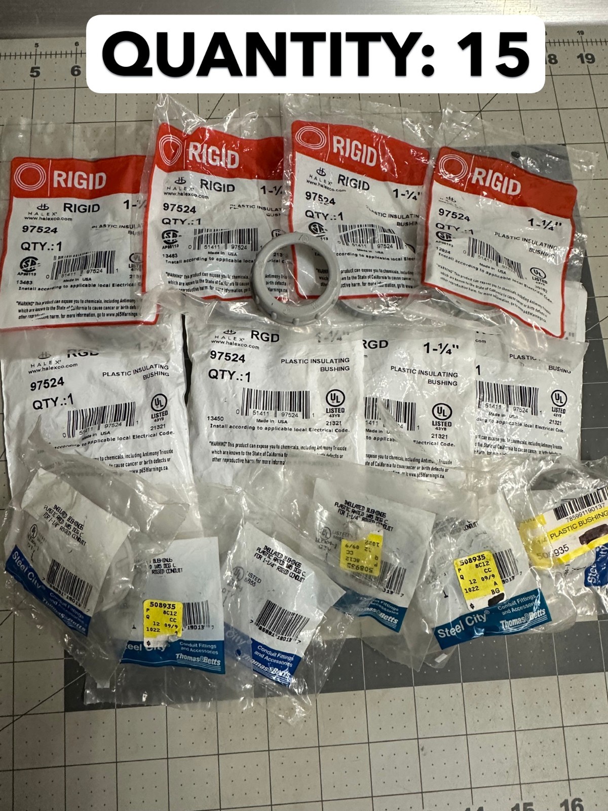 NOS 15-pack lot Rigid Halex 97524 1-1/4″ Plastic Insulating Conduit Bushing