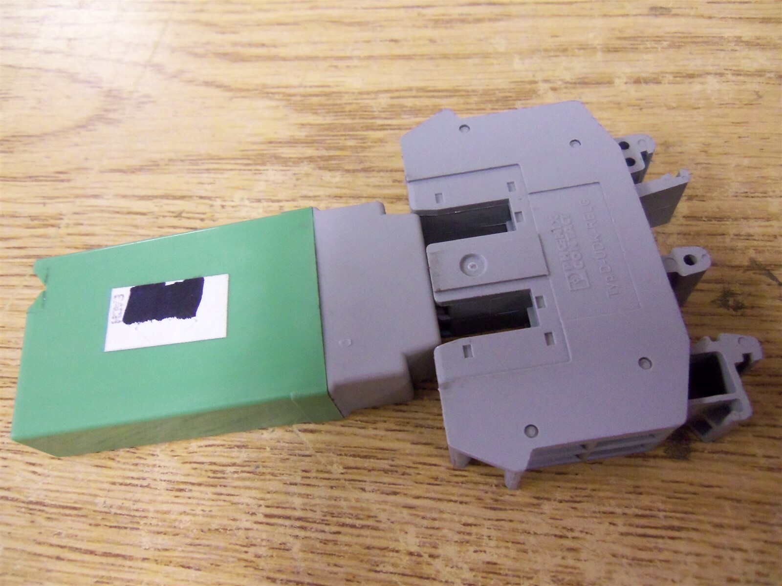 Phoenix Contact ST-REL2-KG Relay 24/2 24VAC/DC-20 *FREE SHIPPING*