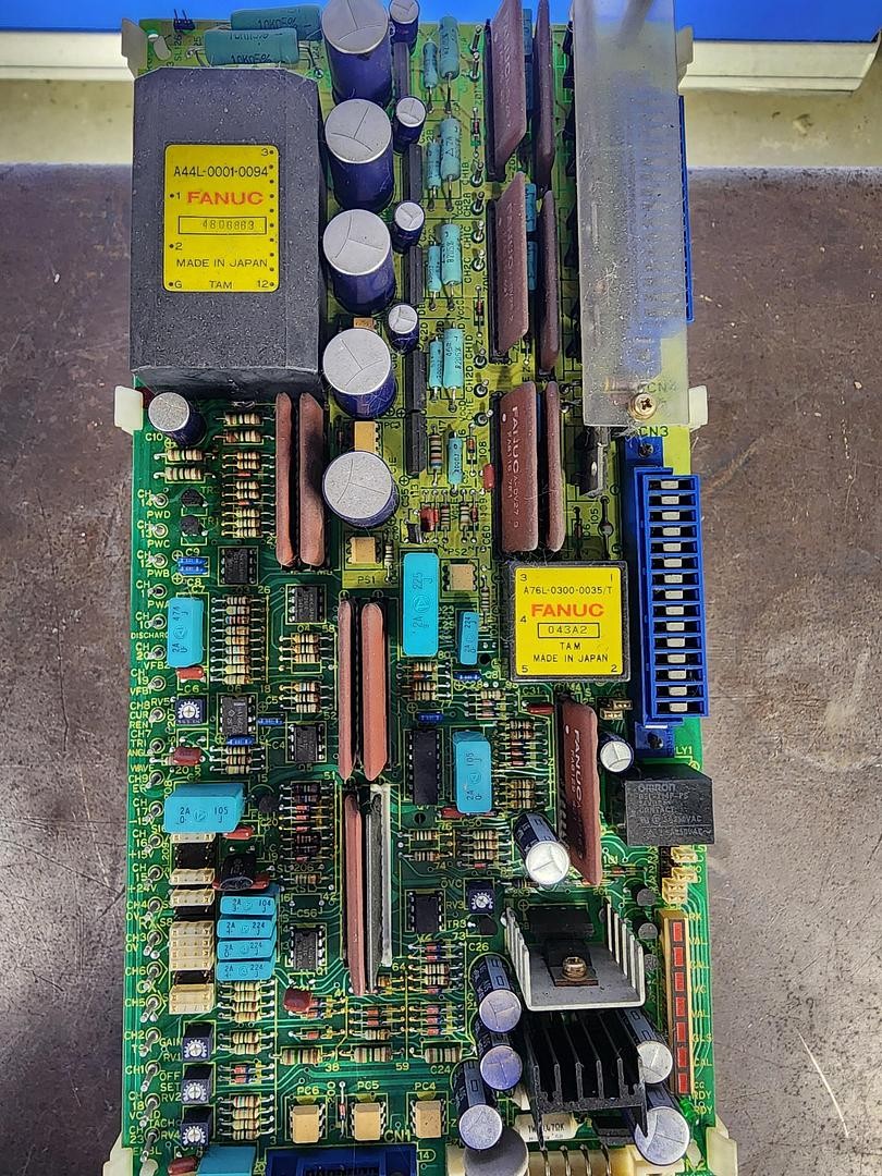 Fanuc A20B-0009-0320/ A06B-6047-H003 Velocity Control Unit