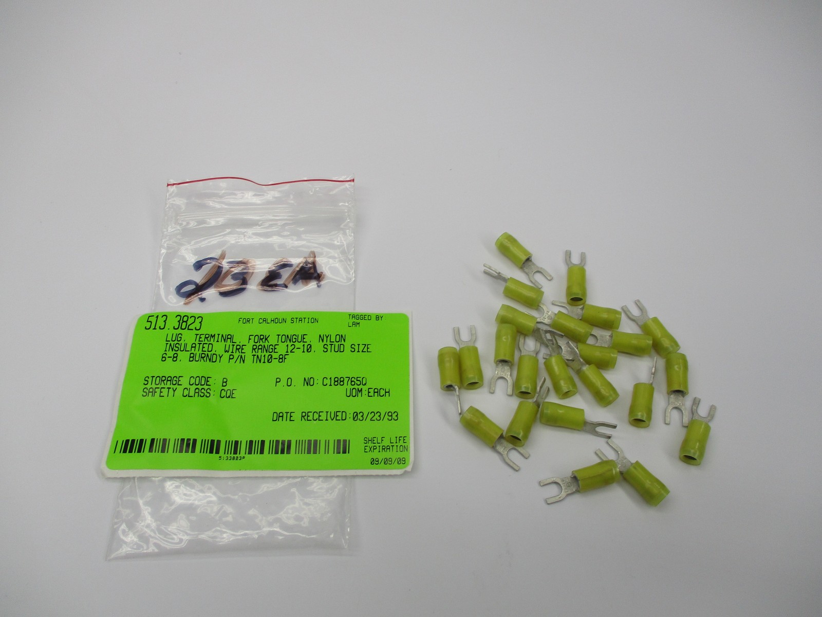 BURNDY TN10-10F FORK TONGUE LOT OF 23 NSNP