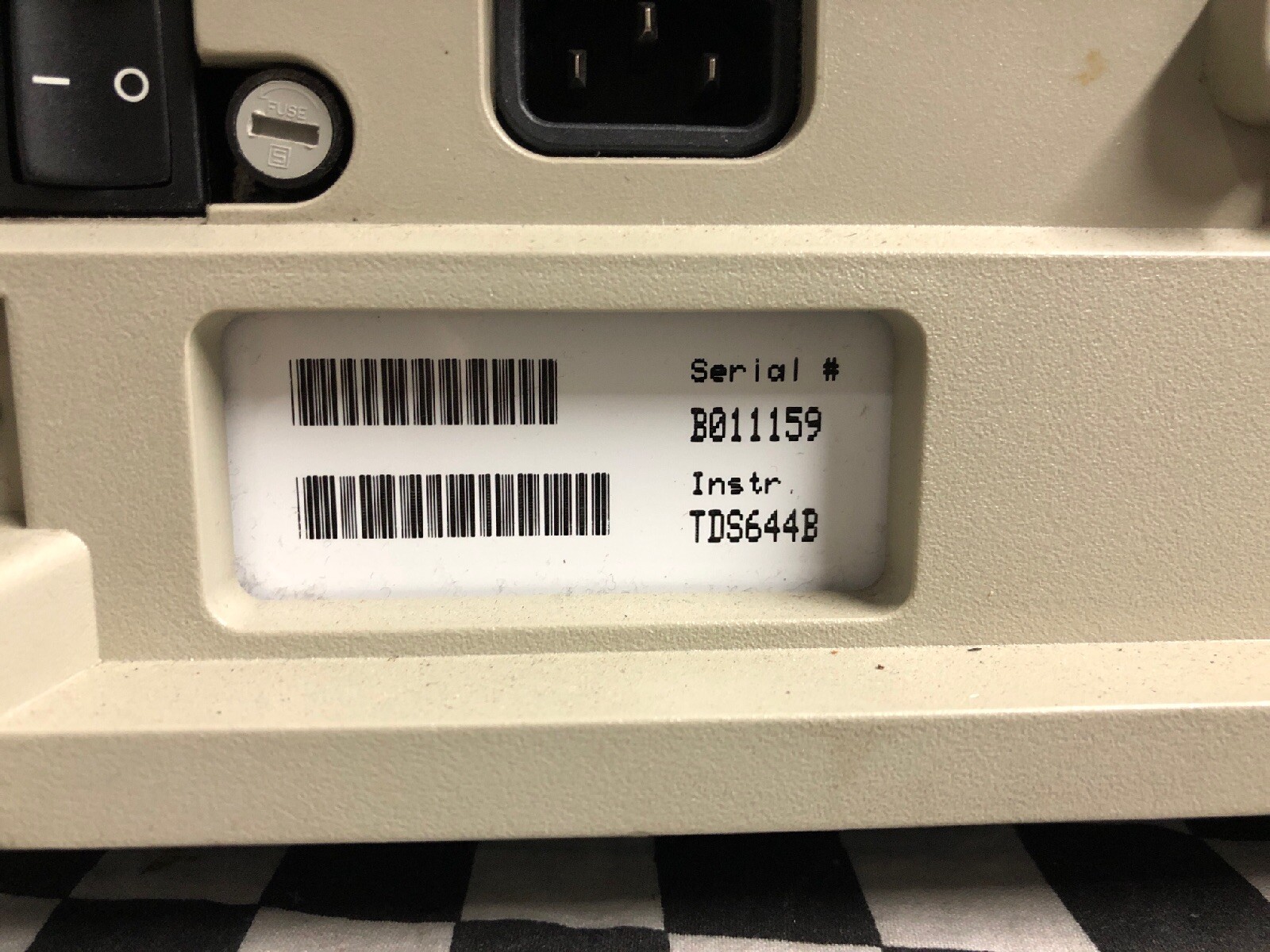 TEKTRONIX TDS644B Digital REAL-TIME Oscilloscope 500 MHz, 2.5 GS/s, COLOR 4 CHAN