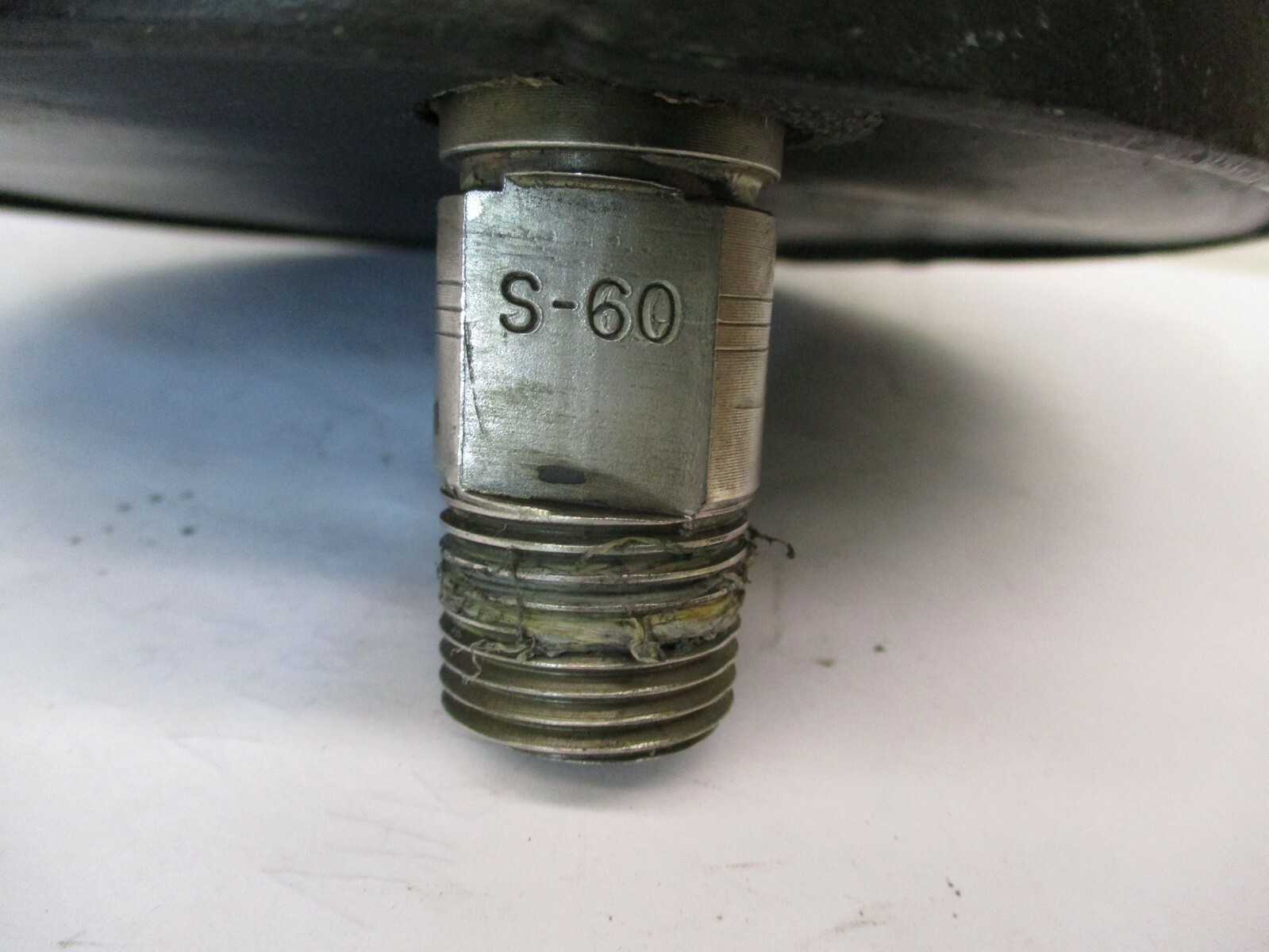 Bearing Oil Maxisafe Gauge 60 PSI AISI 316 Tube & Socket A1451AES