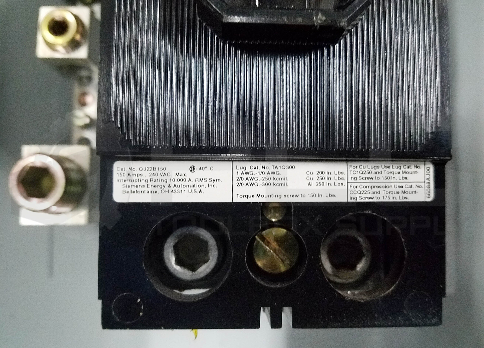 SIEMENS WB3225 /B TYPE 3R CIRCUIT BREAKER ENCLOSURE w/ QJ22B150 150AMP 2P