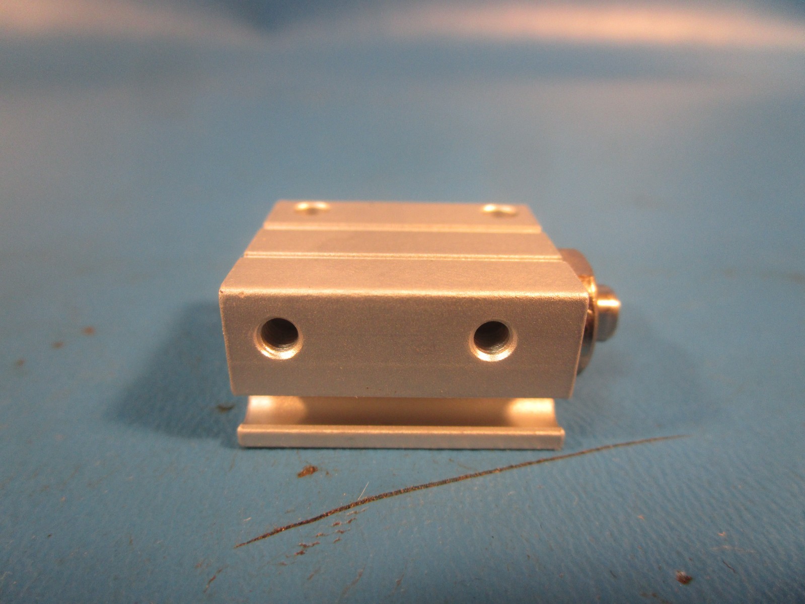 SMC CDUJB8-6D, Mini Free Mount Cylinder, 8mm Bore, 6mm Stroke, Auto Switch