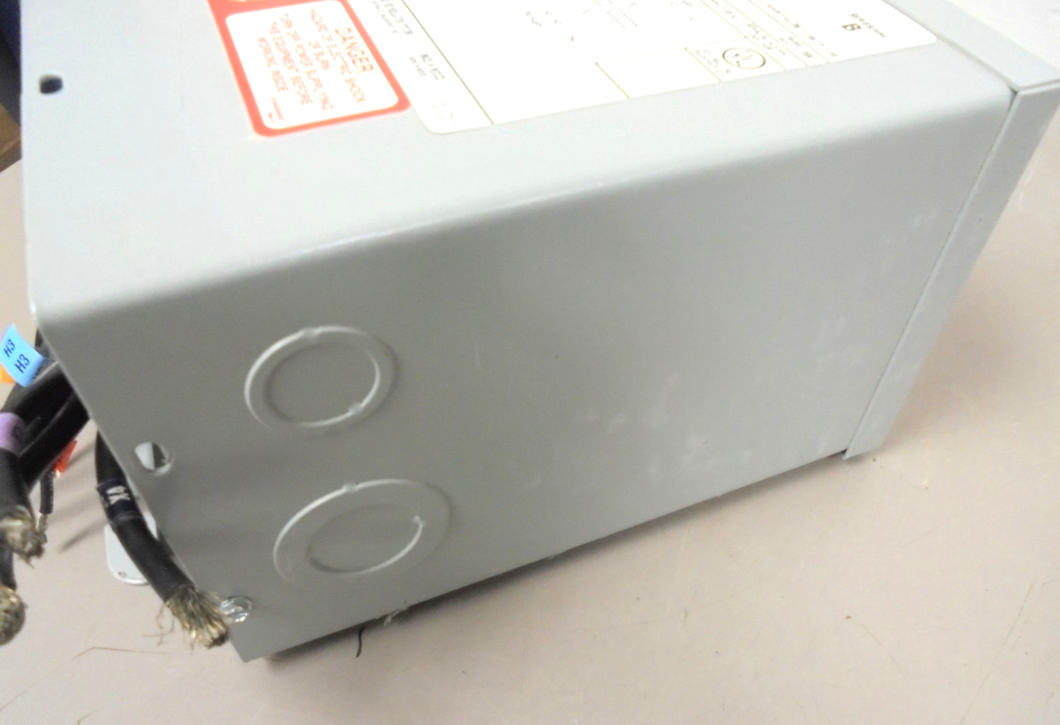 Cutler Hammer S10N06A01N Dry Type Distribution Transformer 120/240 to 16/32