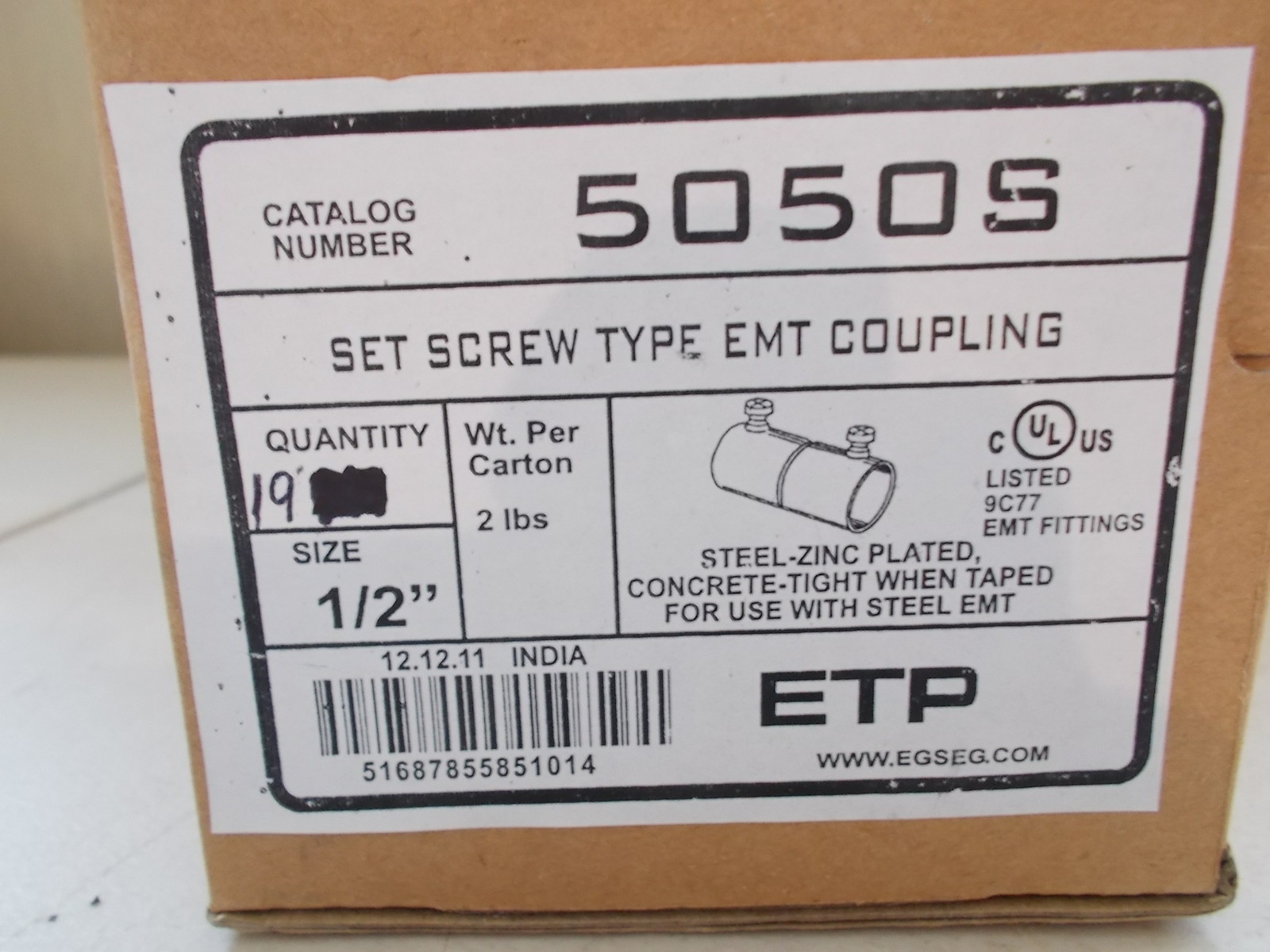 NEW EGS 5050S Box of 19 1/2″ EMT Set Screw Couplings *FREE SHIPPING*