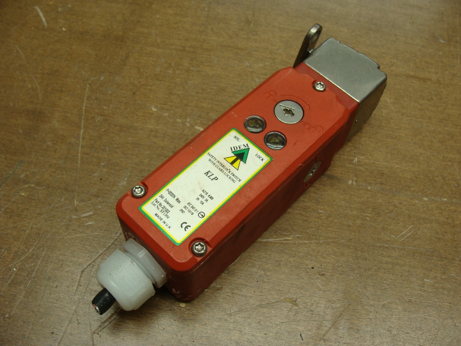 KLP SAFETY INTERLOCK SWITCH WITH GUARD LOCKING 201002 340V 3A 24V SOLENOID