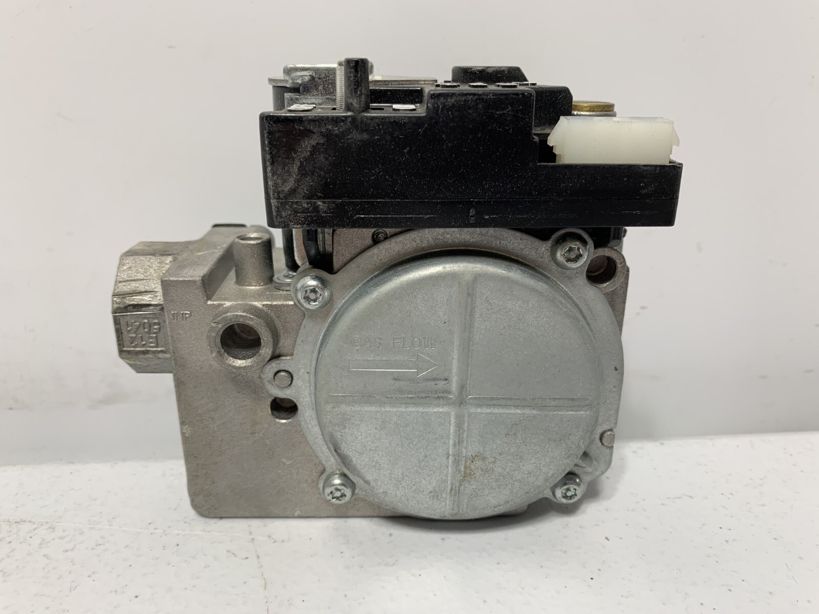 Emerson VAL09030 Manifold Gas Valve 24V 40/60 Hz 1/2 PSI