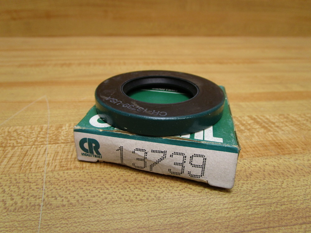 Chicago Rawhide CR 13739 SKF Radial Shaft Seal 13739
