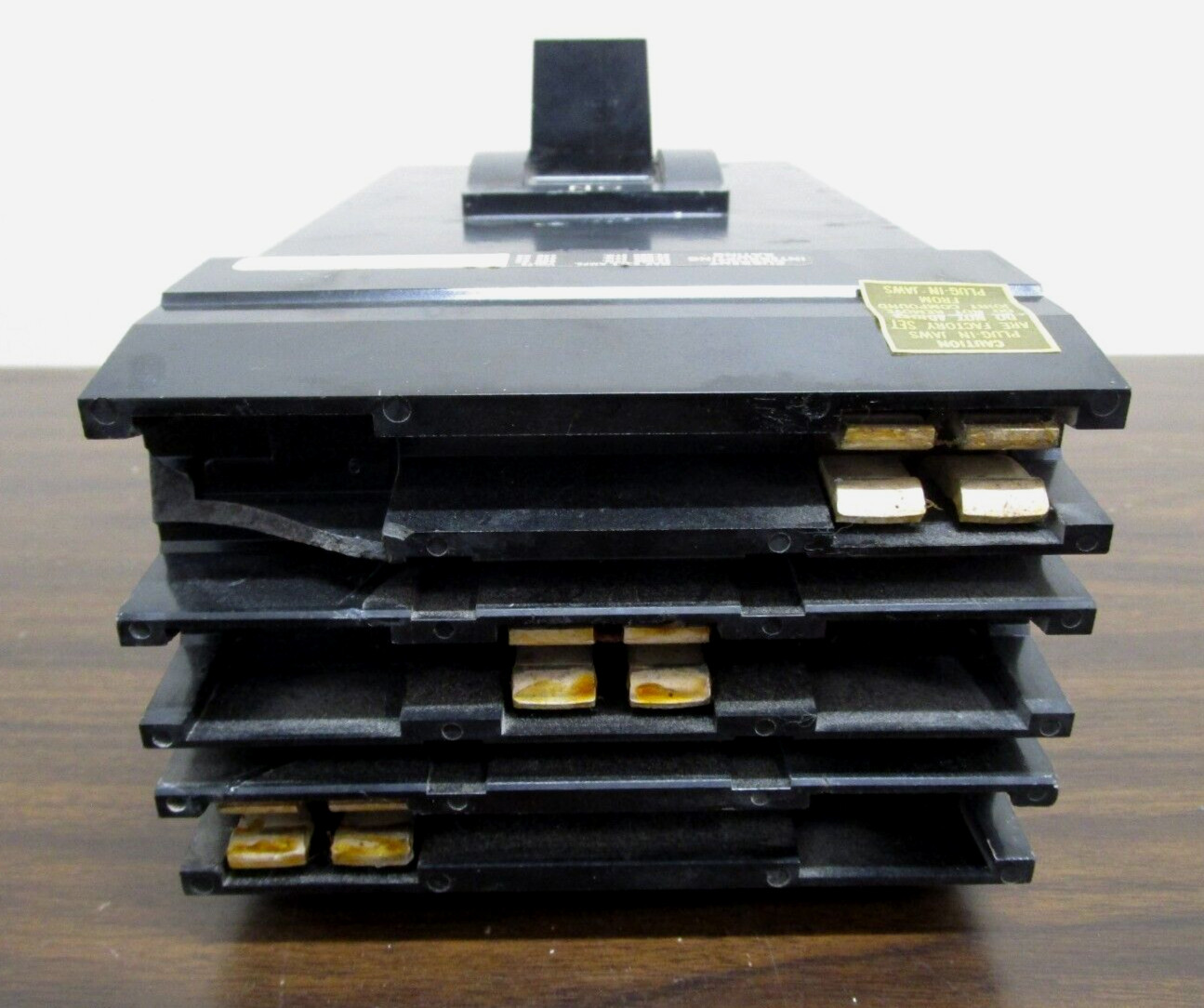 SQUARE D LA36350 MOLDED CASE CIRCUIT BREAKER
