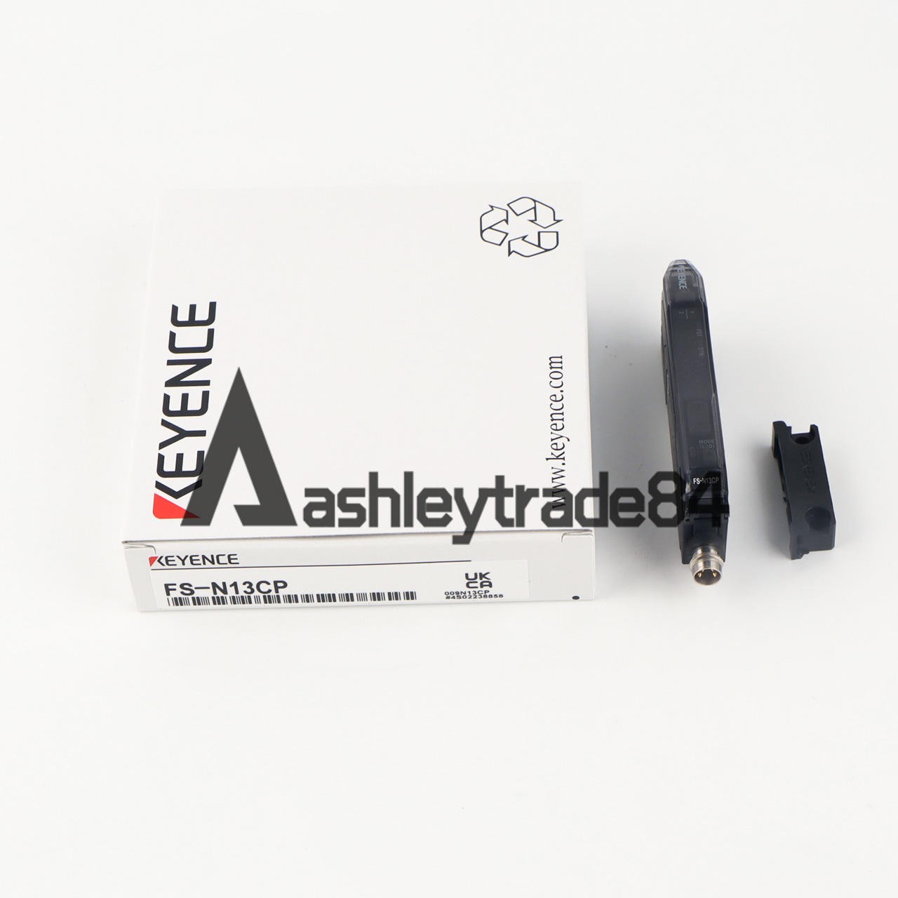 ONE NEW KEYENCE FS-N13CP optical fiber amplifier