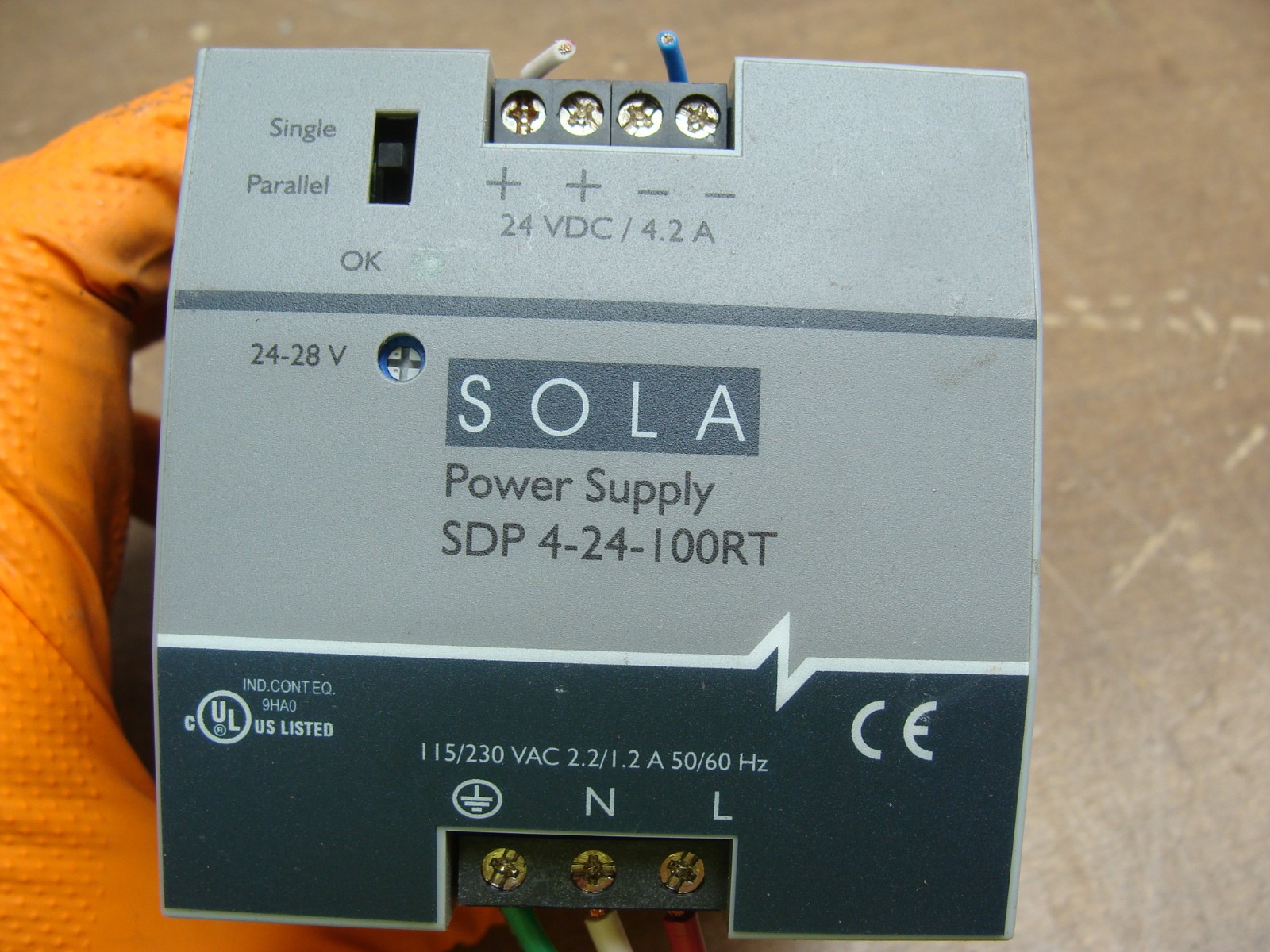 SOLA EMERSON POWER SUPPLY SDP 4-24-100RT 115/230VAC 2.2/1.2A