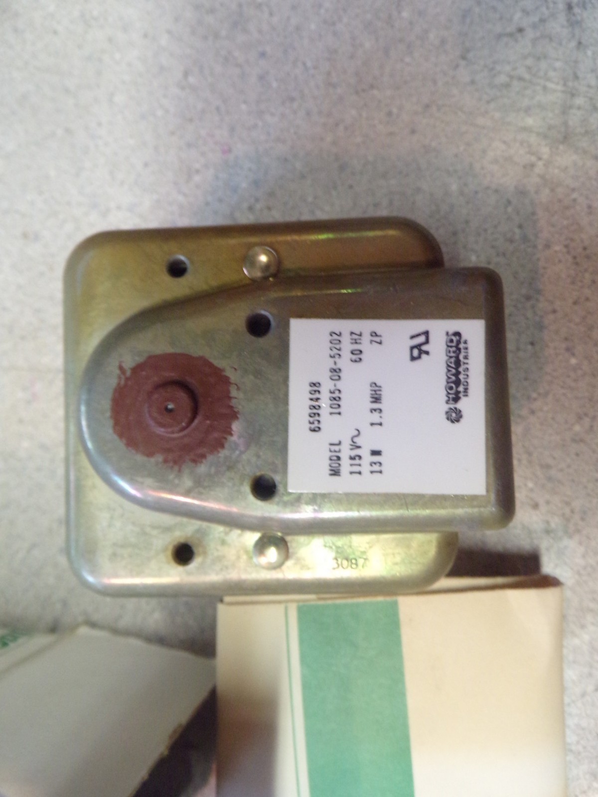 NEW Howard 1085-08-5202 w/ Hardware 115V 6598498 60hz *FREE SHIPPING*
