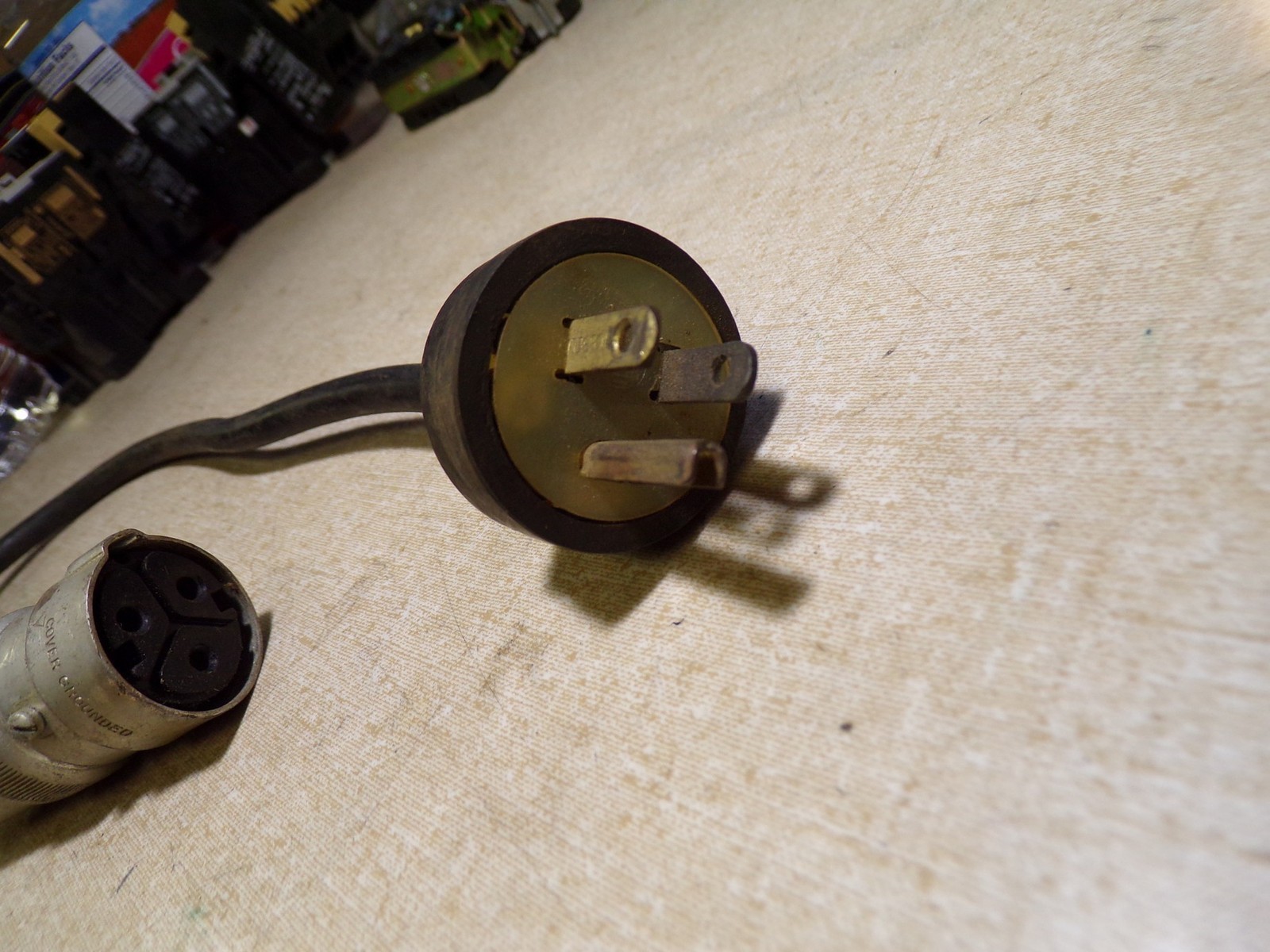 RussellStoll Hubbell 22-1/2″ 20A 250VAC 1/2HP Wire Plug Connection