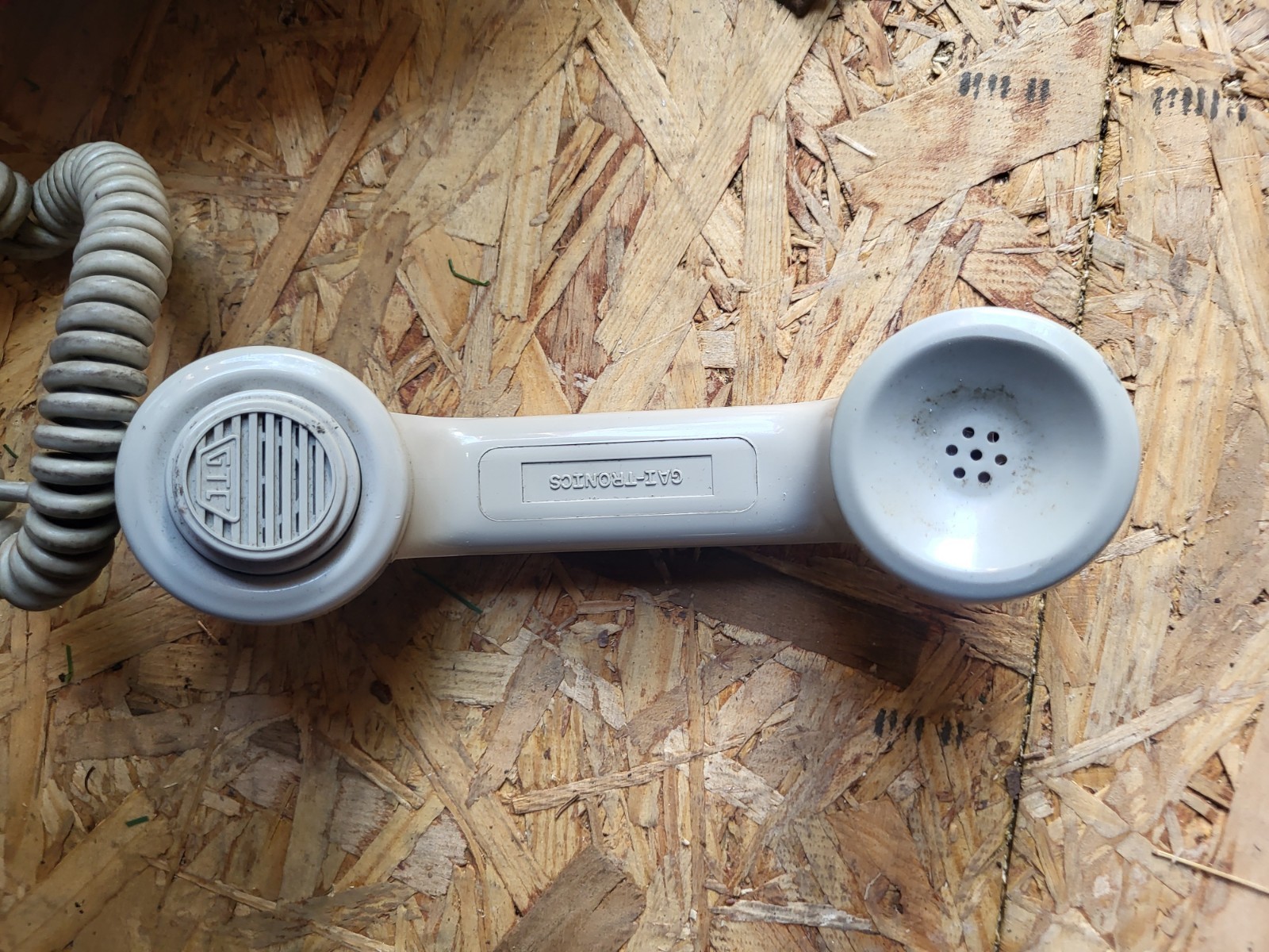 GAI-TRONICS 256-700 VOIP HANDSET TELEPHONE