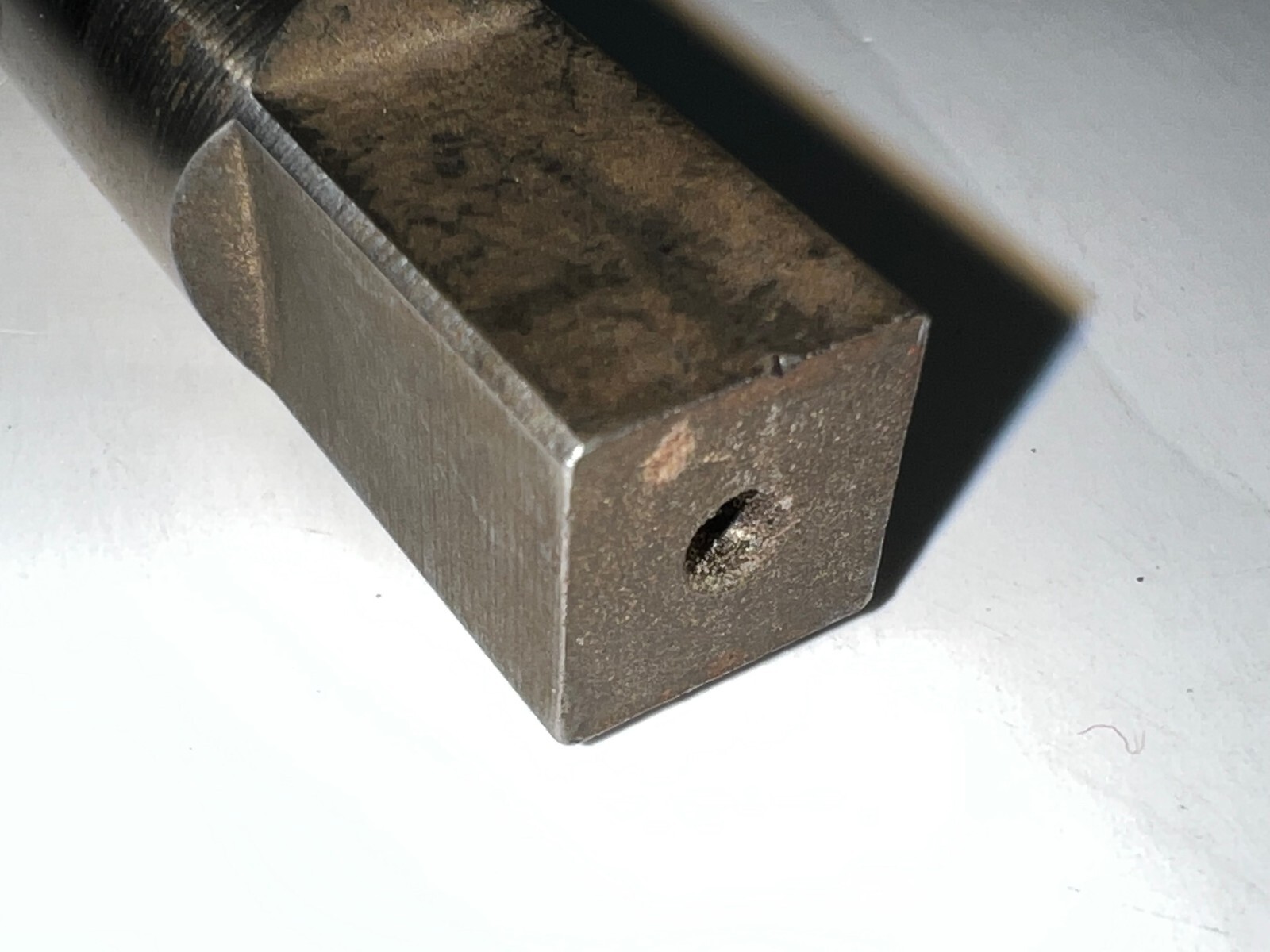 BRUBAKER HSS PLUG TAP 4 FLUTE 3/4″-10 SIZE 2-1/2″ LOC 1-3/4″ SHANK 4-1/4″ OAL